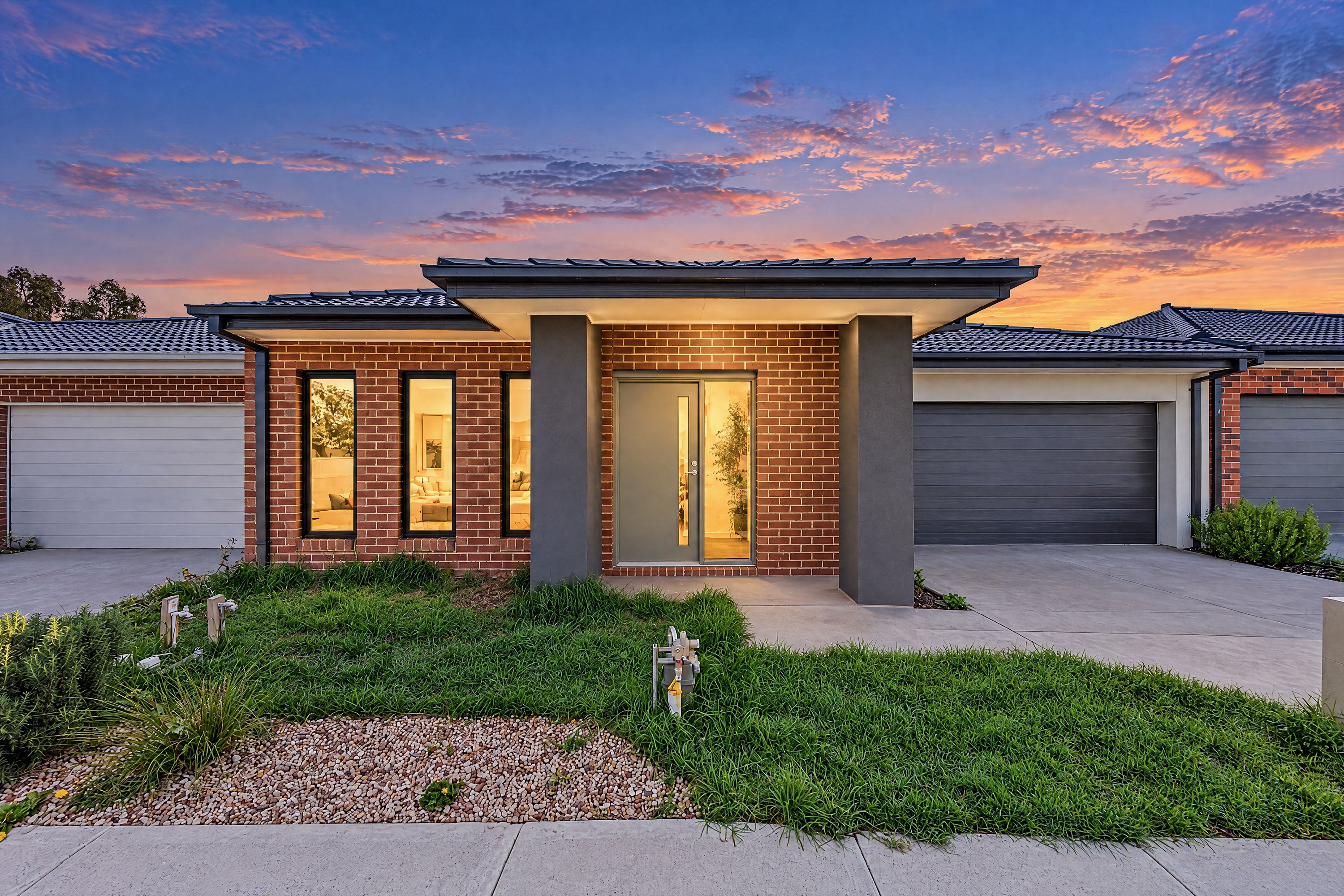 4 Handley Crescent — photo from Ray White Pakenham