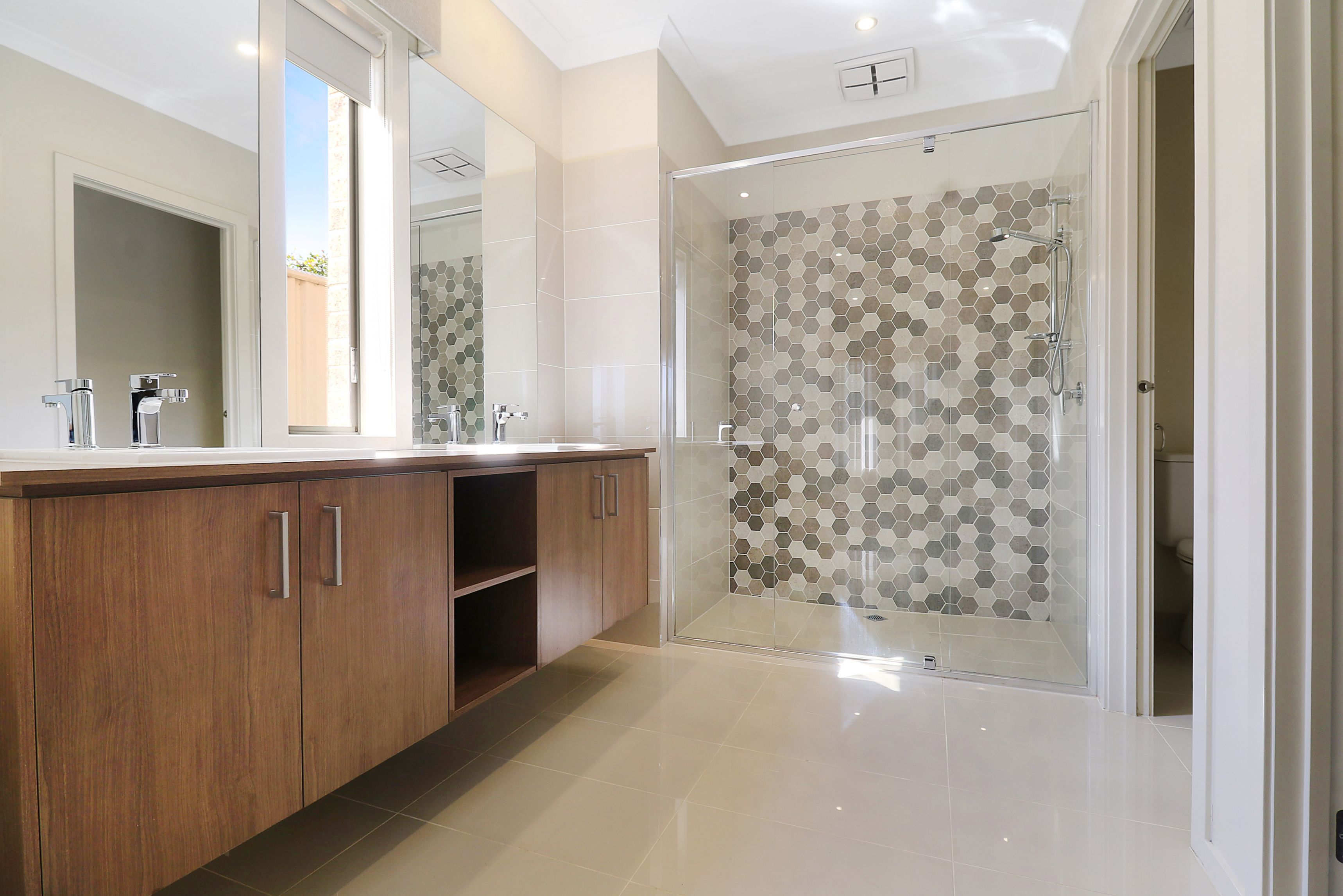63 Maygar Avenue — photo 8 of 23