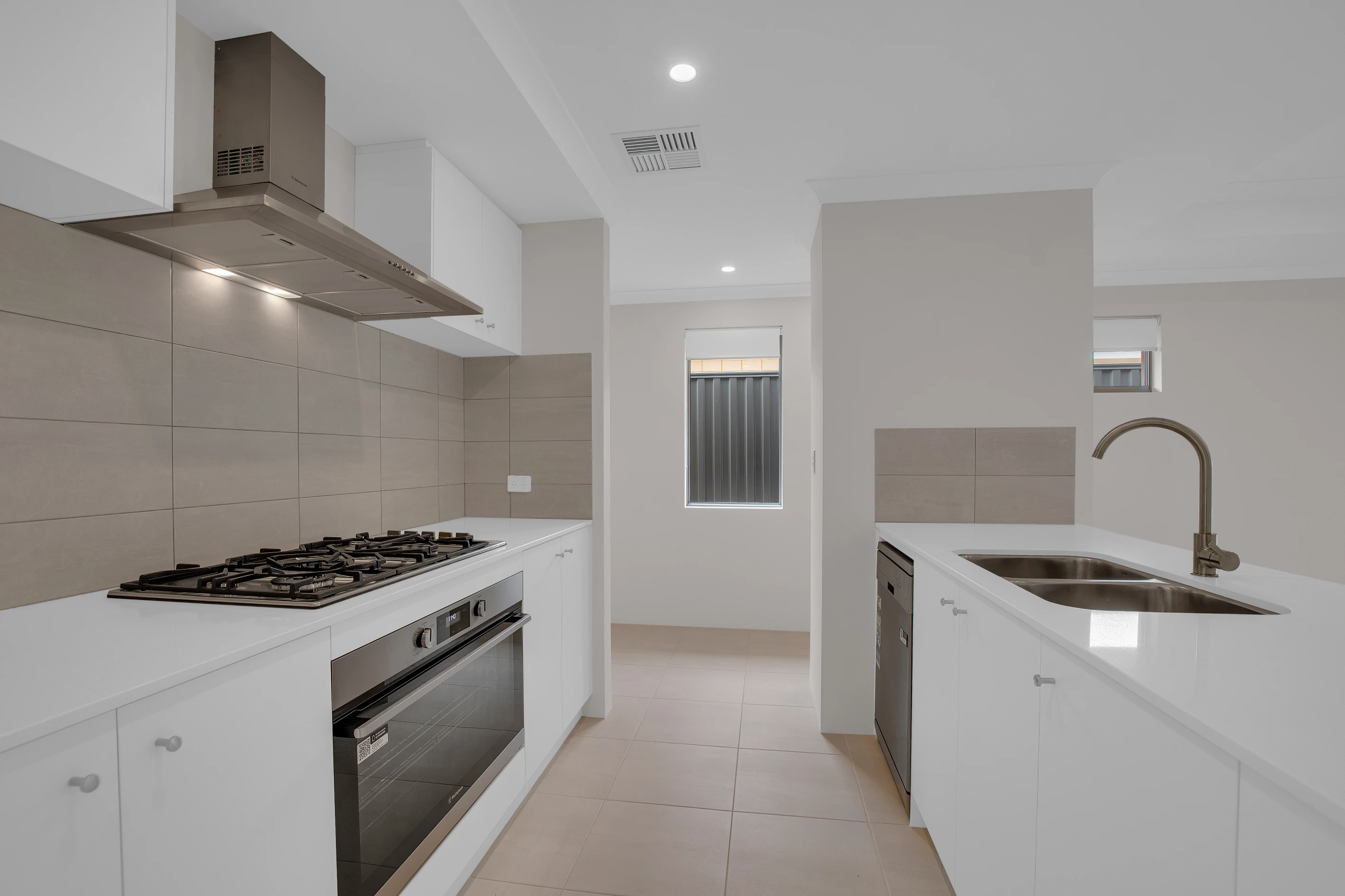 16 Farncomb Street, Byford, WA 6122