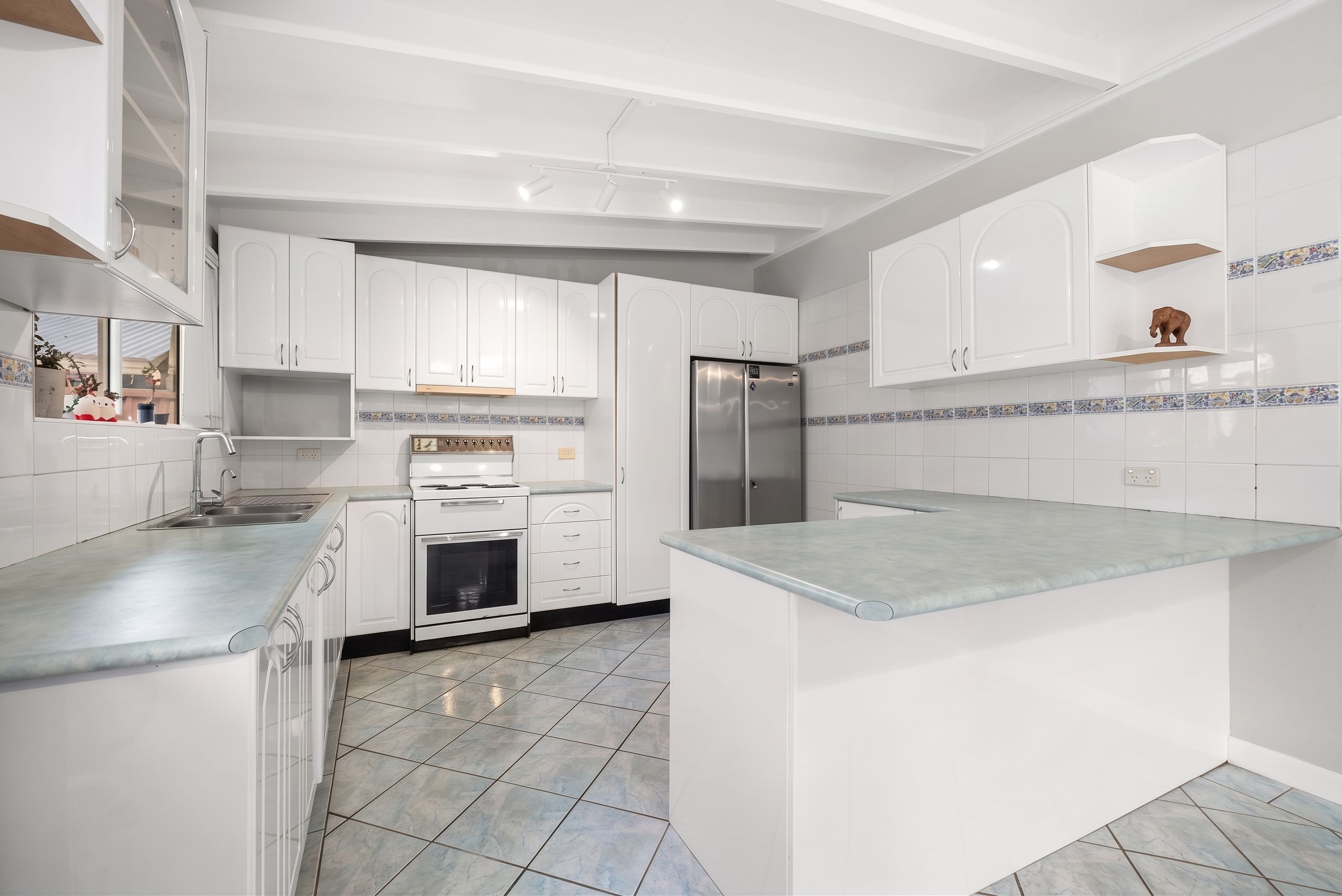 8 & 8A Conder Avenue — photo 7 of 16