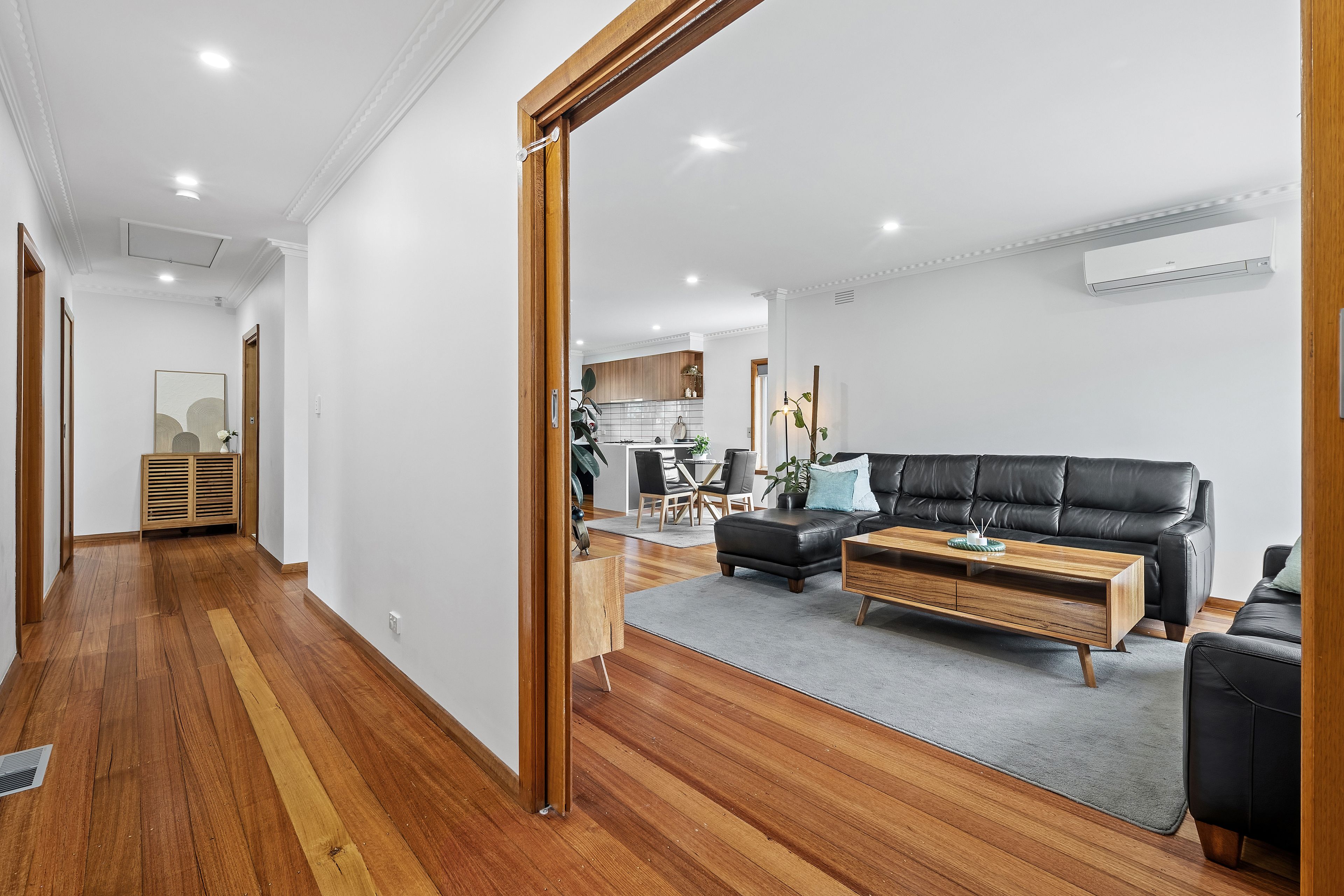 10 Griffin Court — photo 3 of 22