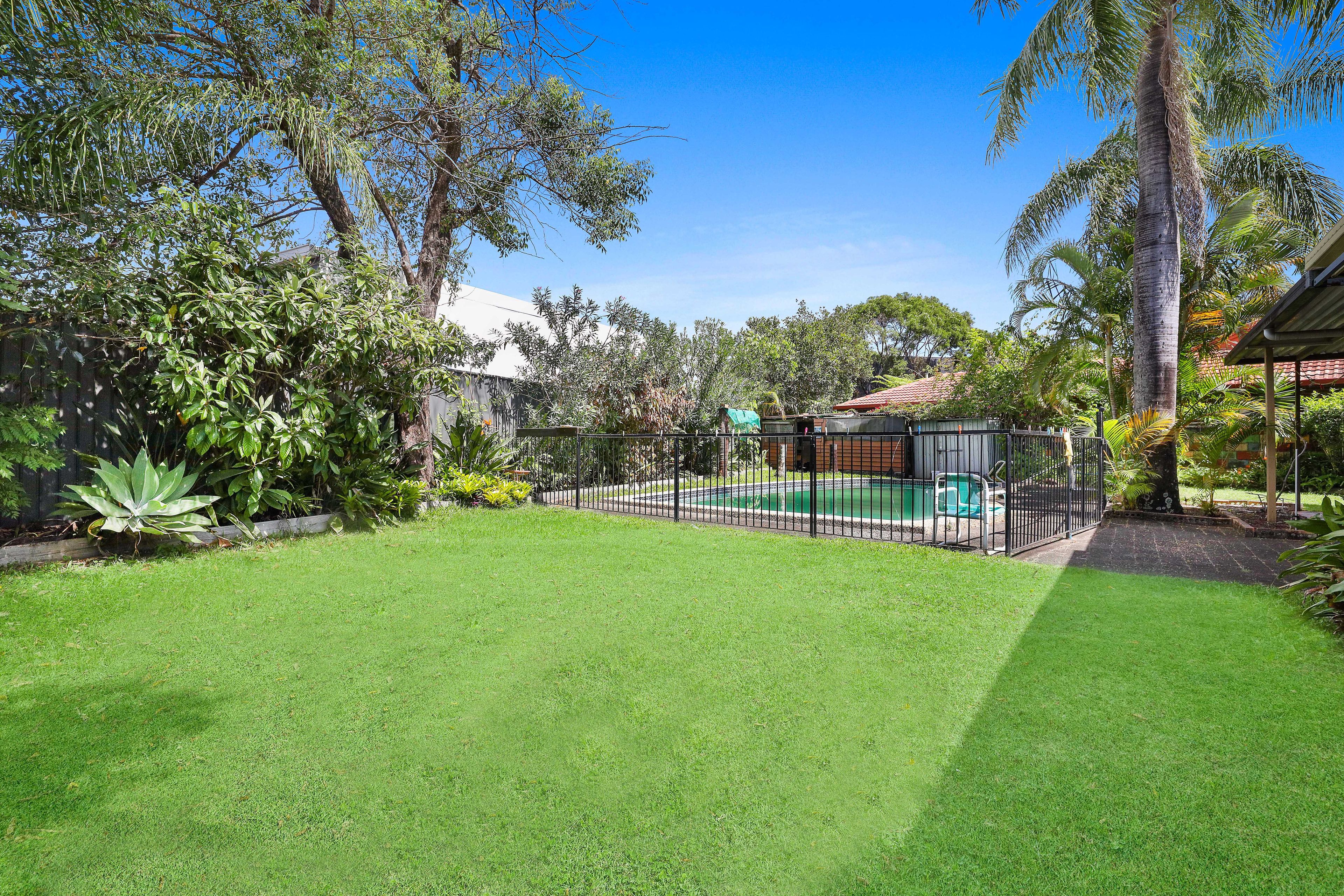 112 Acanthus Avenue, Burleigh Heads, QLD 4220