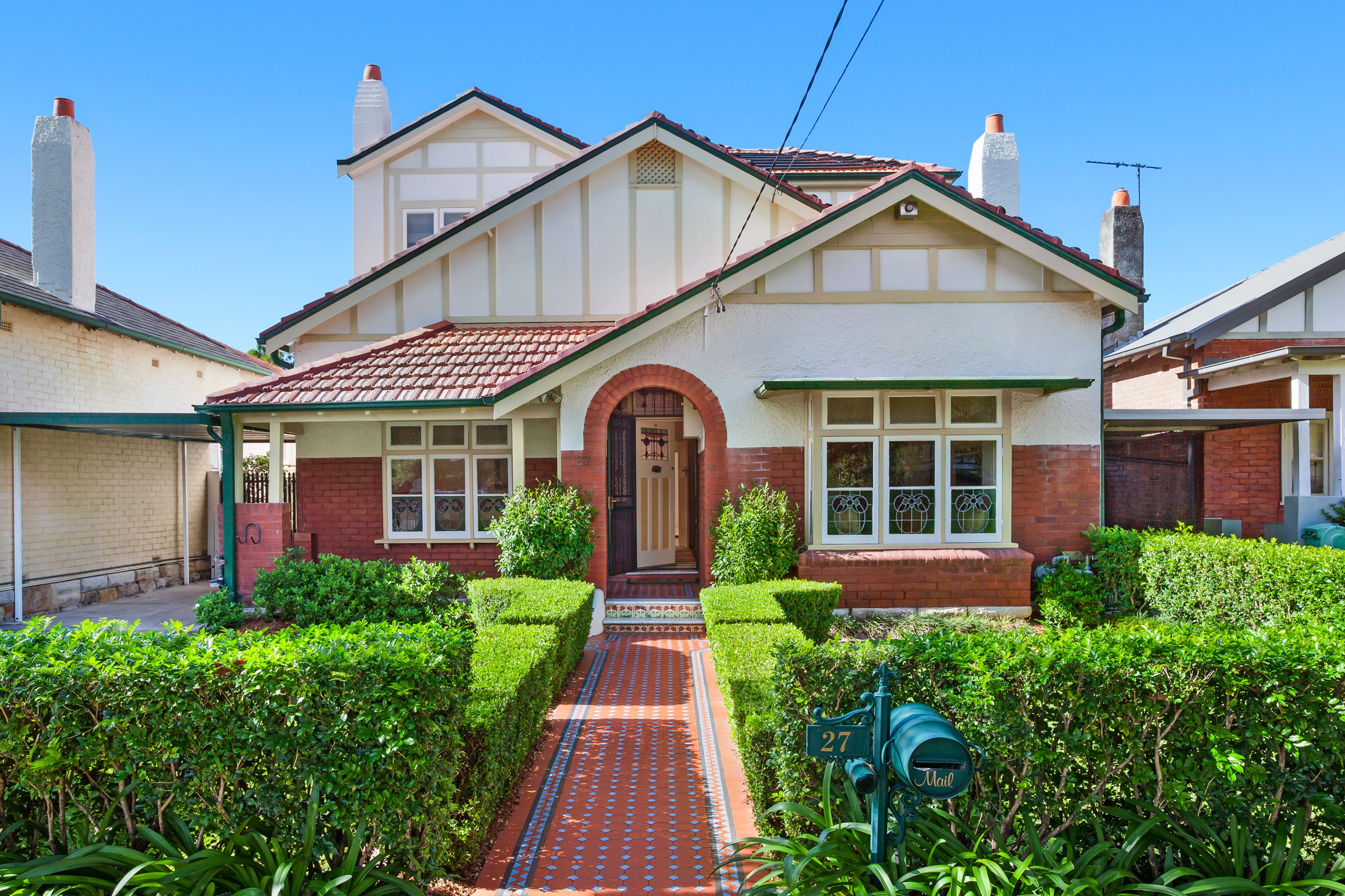 27 Lenore Street