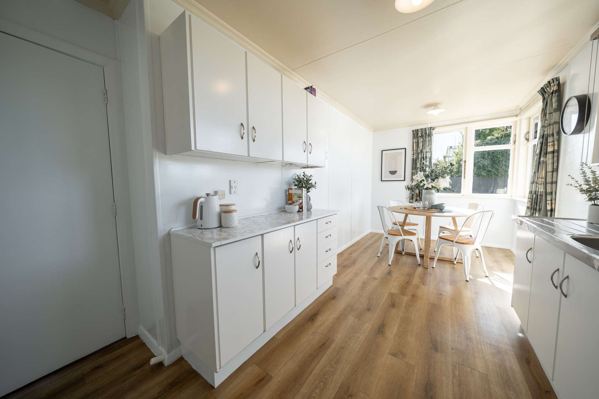 76 Adamson Crescent photo 6
