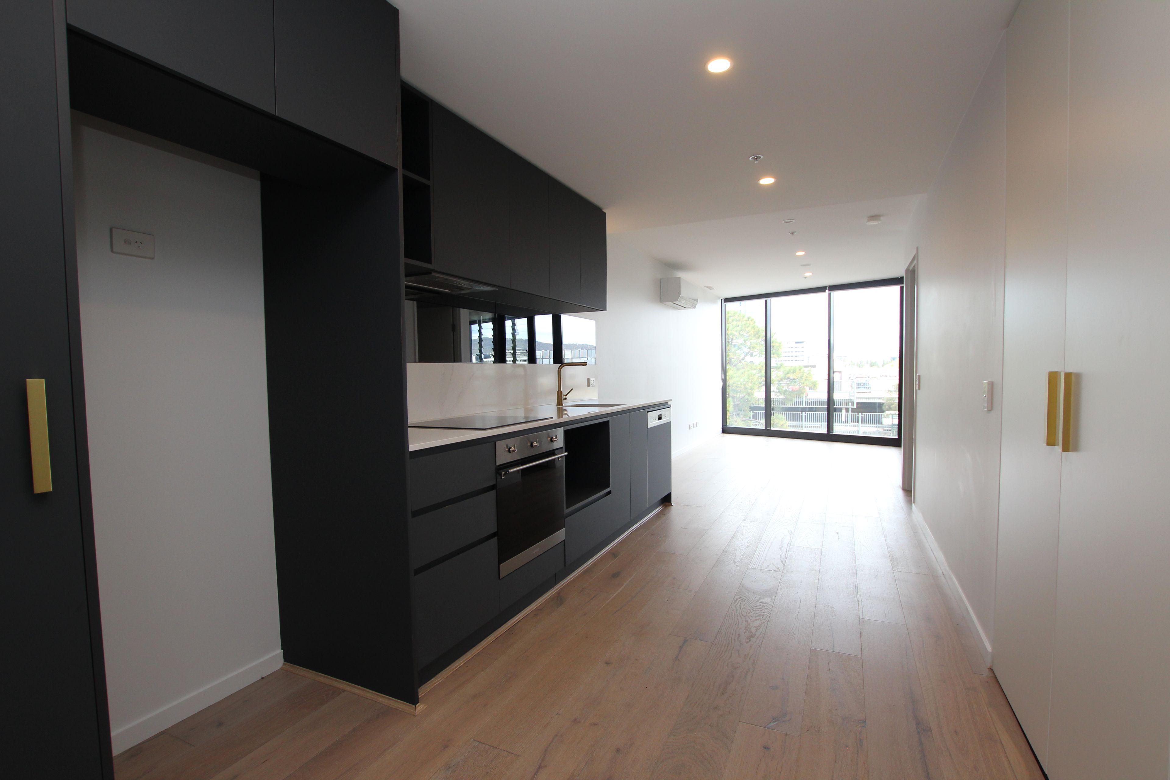 523/81 Cooyong Street, Reid, ACT 2612