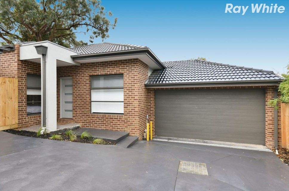 11 Paton Crescent, Boronia VIC 3155