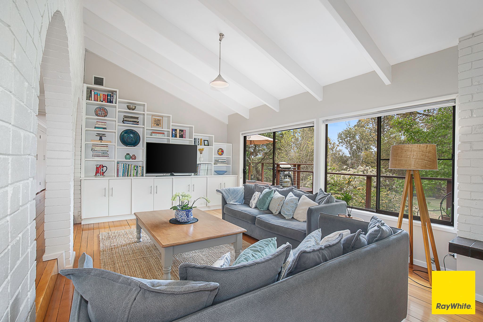 53 Bona Vista Road — photo 7 of 18