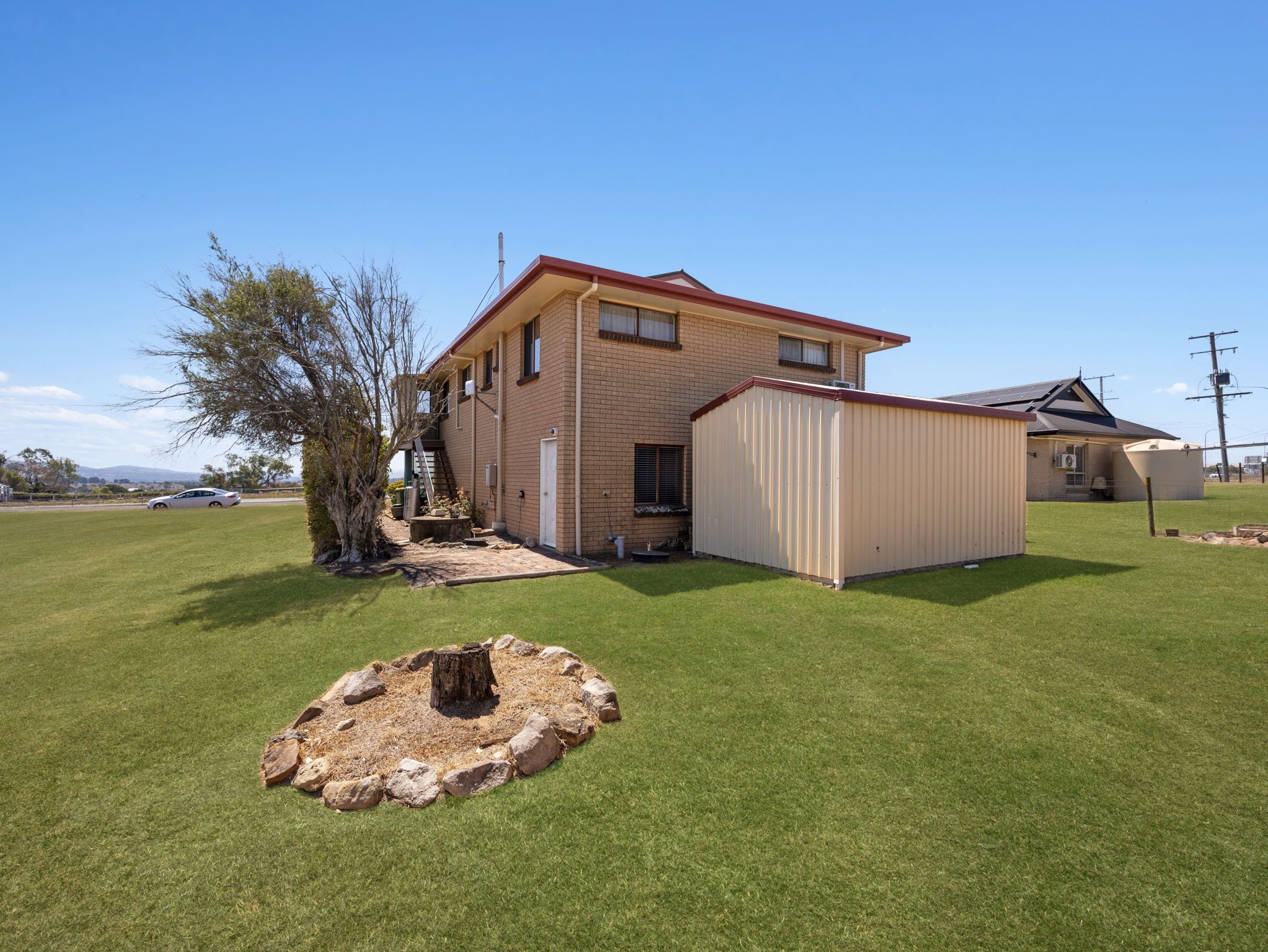 2330 Warrego Highway — photo 4 of 24