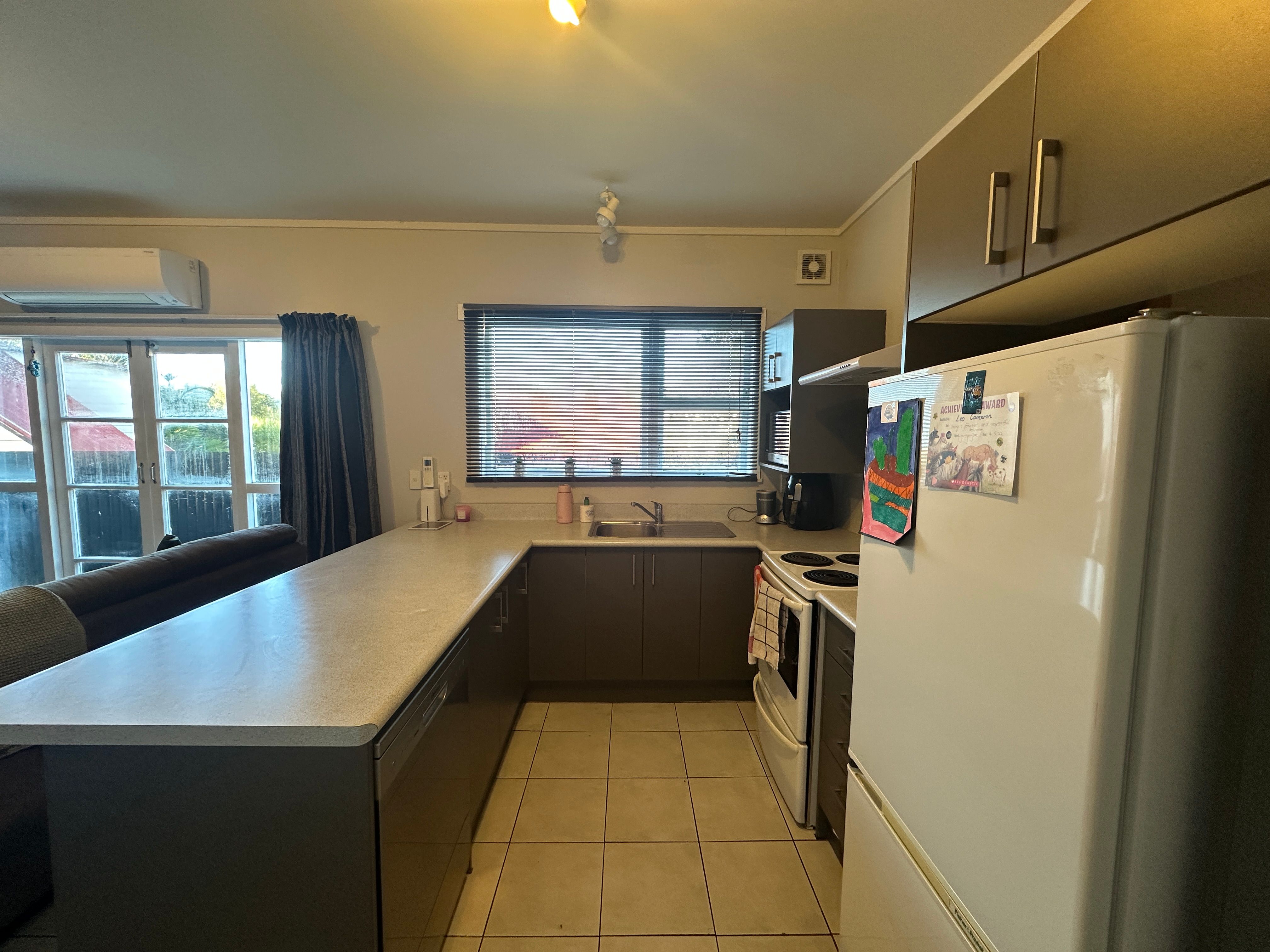 2/1a Harvey Road, Bluff Hill, Napier City