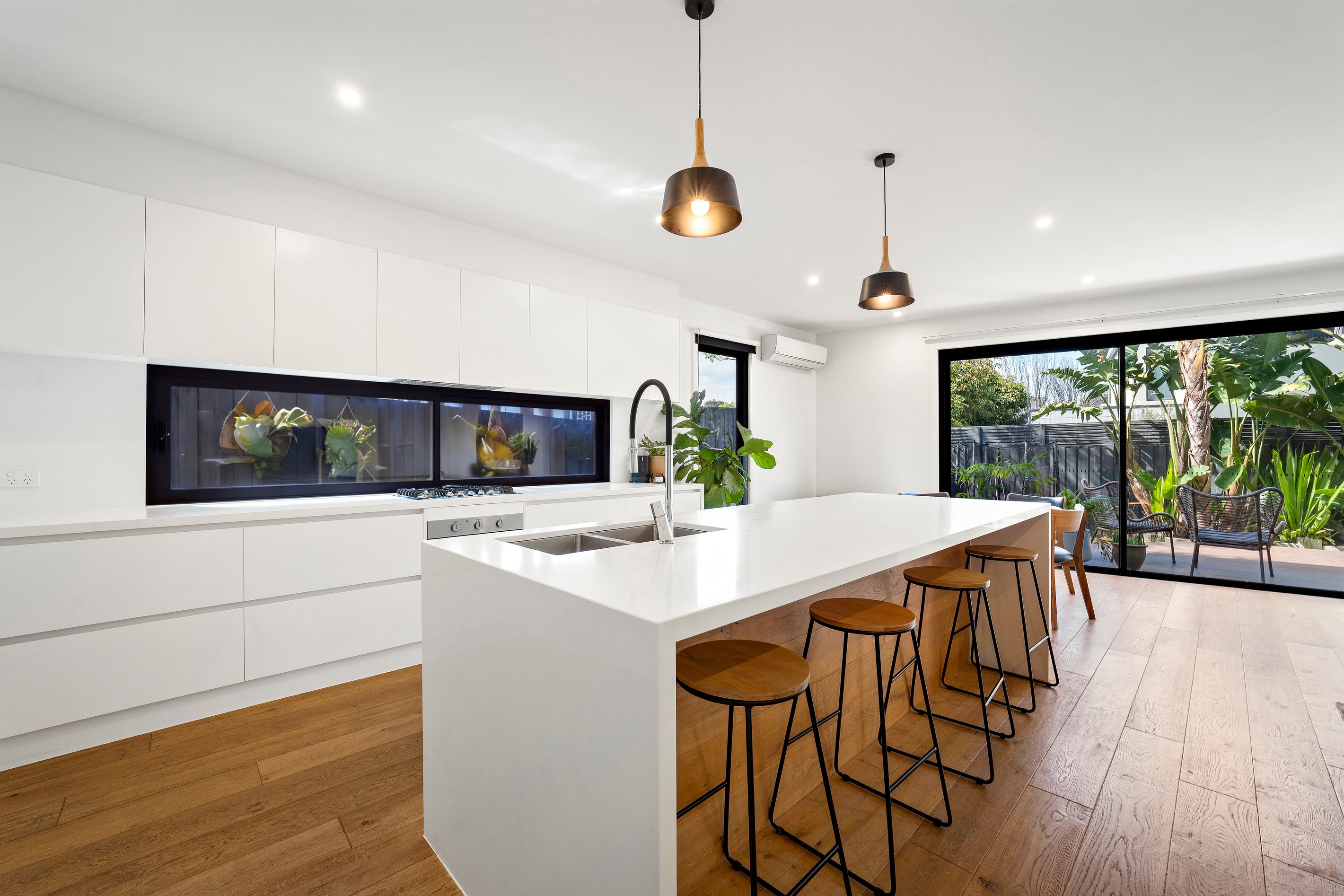 2/6 Mernda Avenue, Bonbeach, VIC 3196