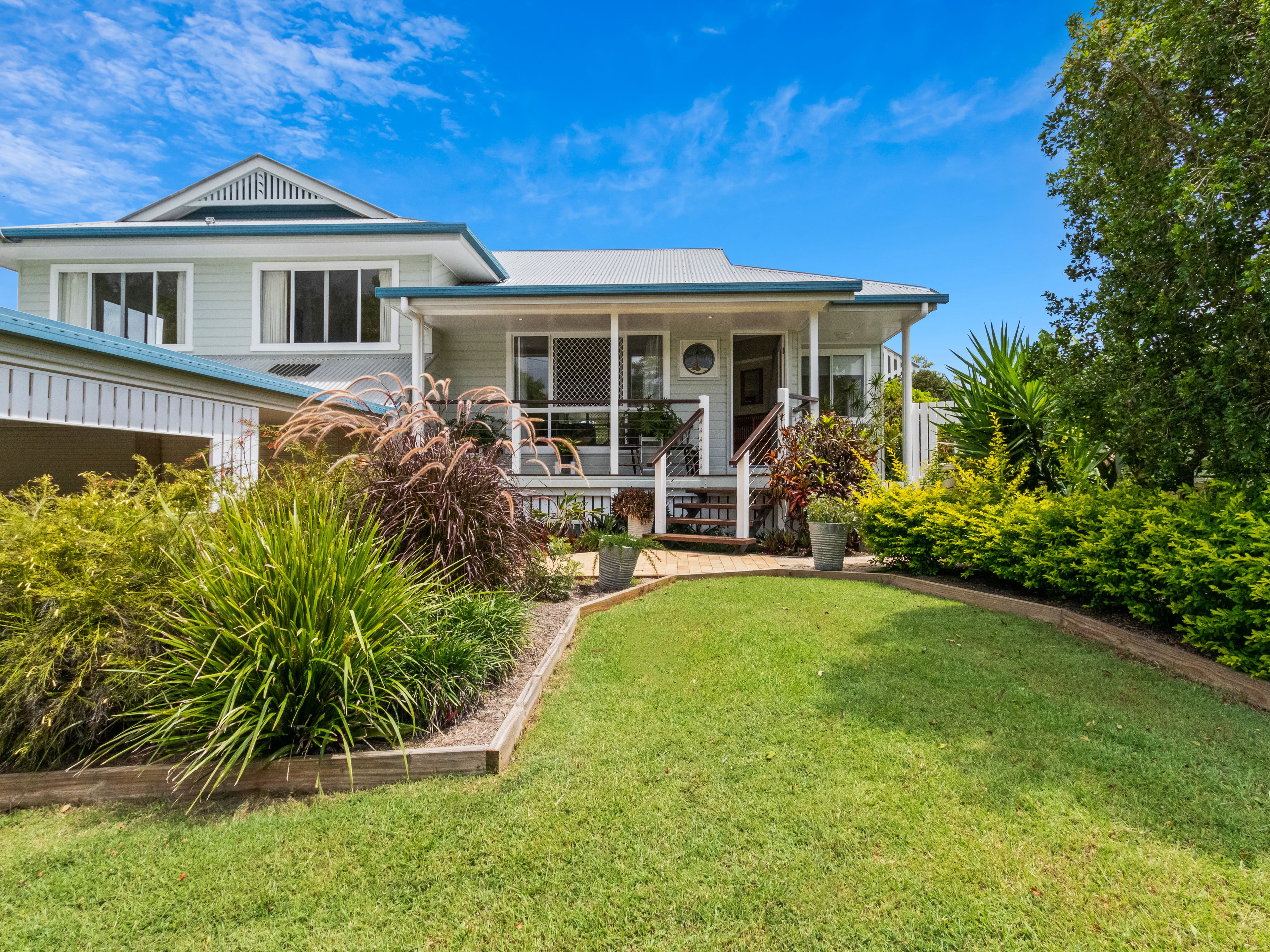 10 Mant Street, Point Vernon, QLD 4655