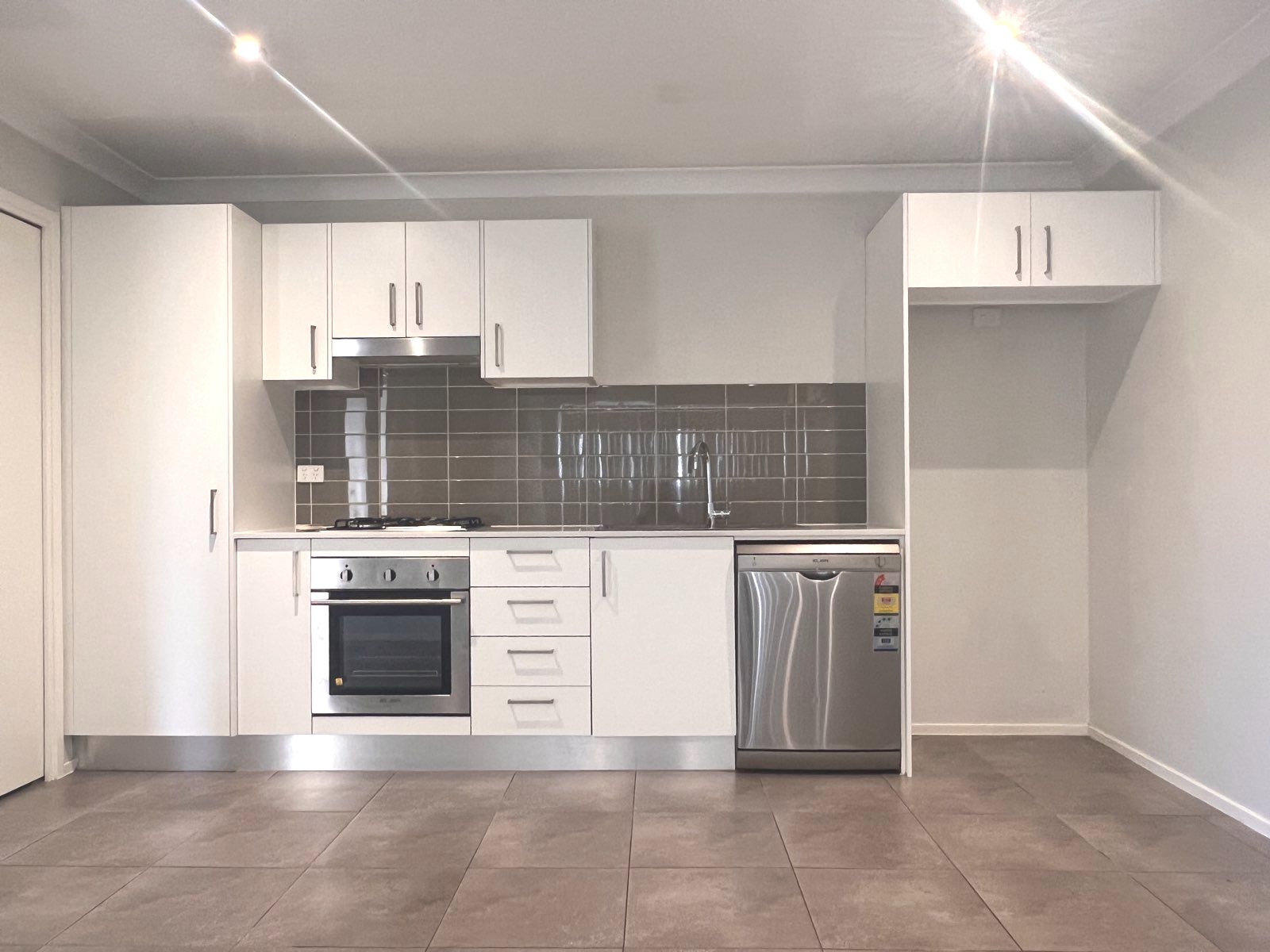 3A Dewpoint Road, Spring Farm, NSW 2570
