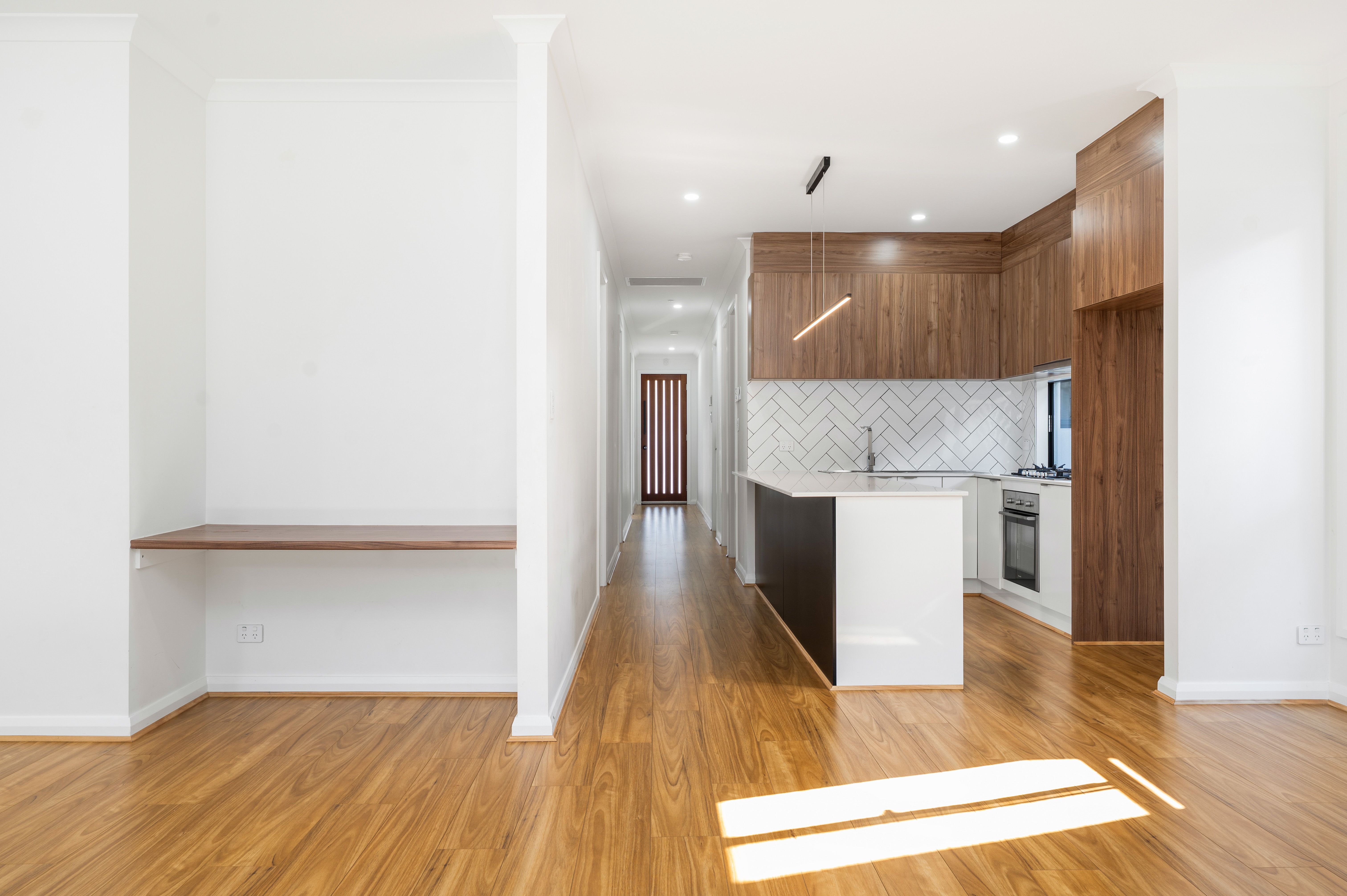 8B Hodge Road — photo 10 of 19