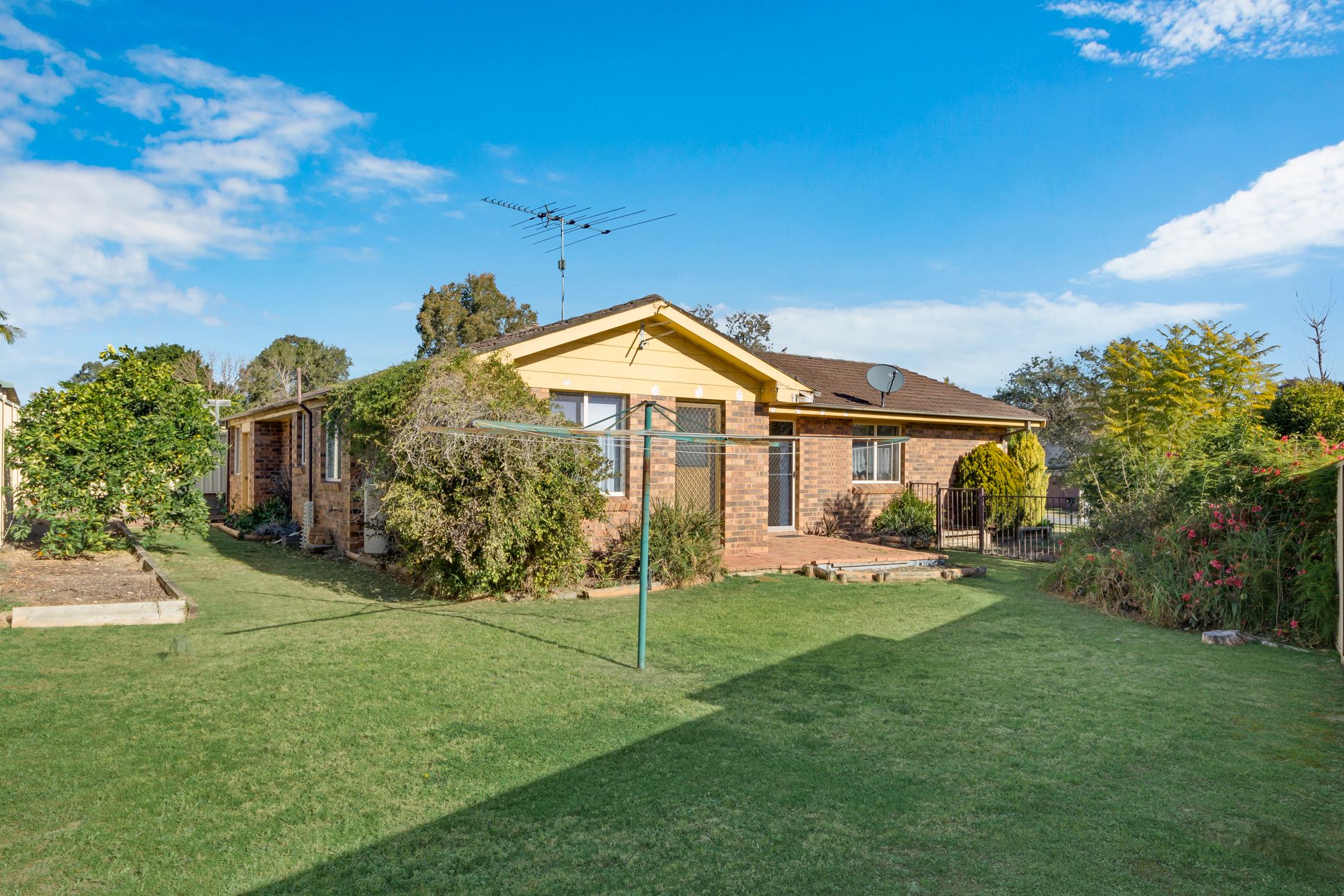 4 Hall Place, Minto, NSW 2566
