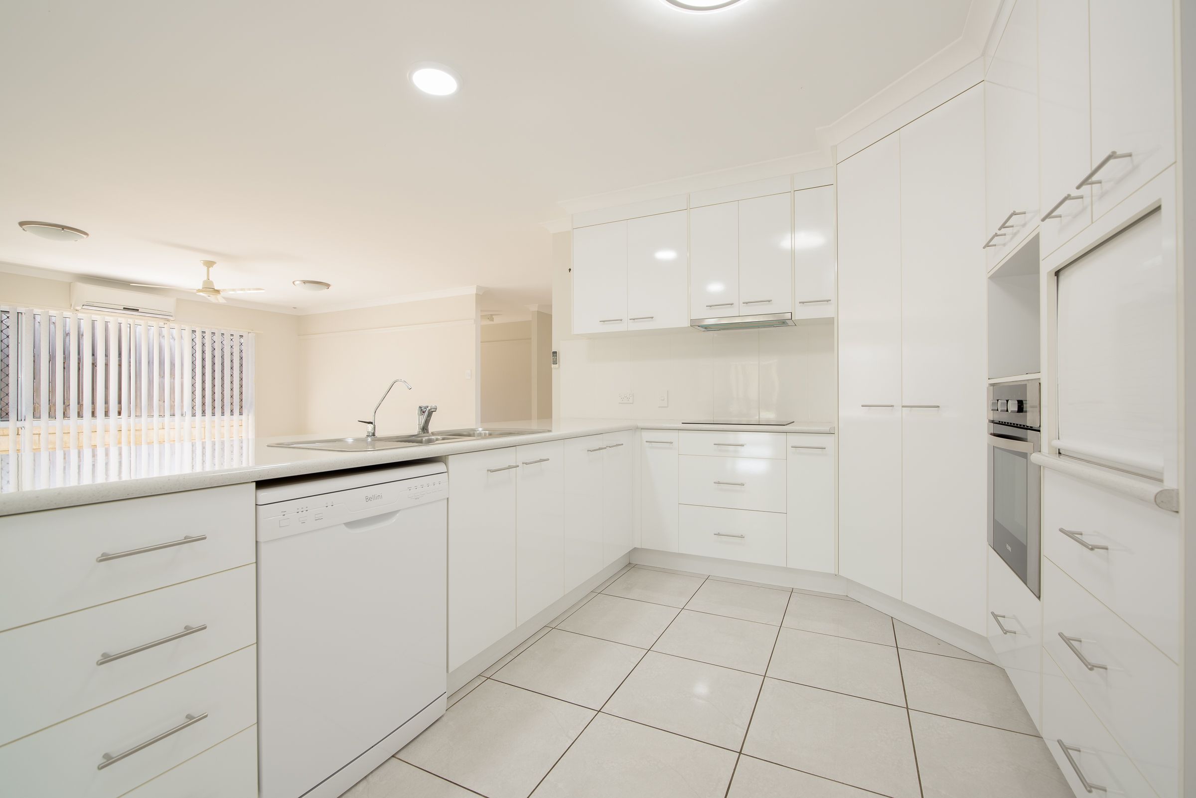 3 Scampi Drive, Clinton, QLD 4680