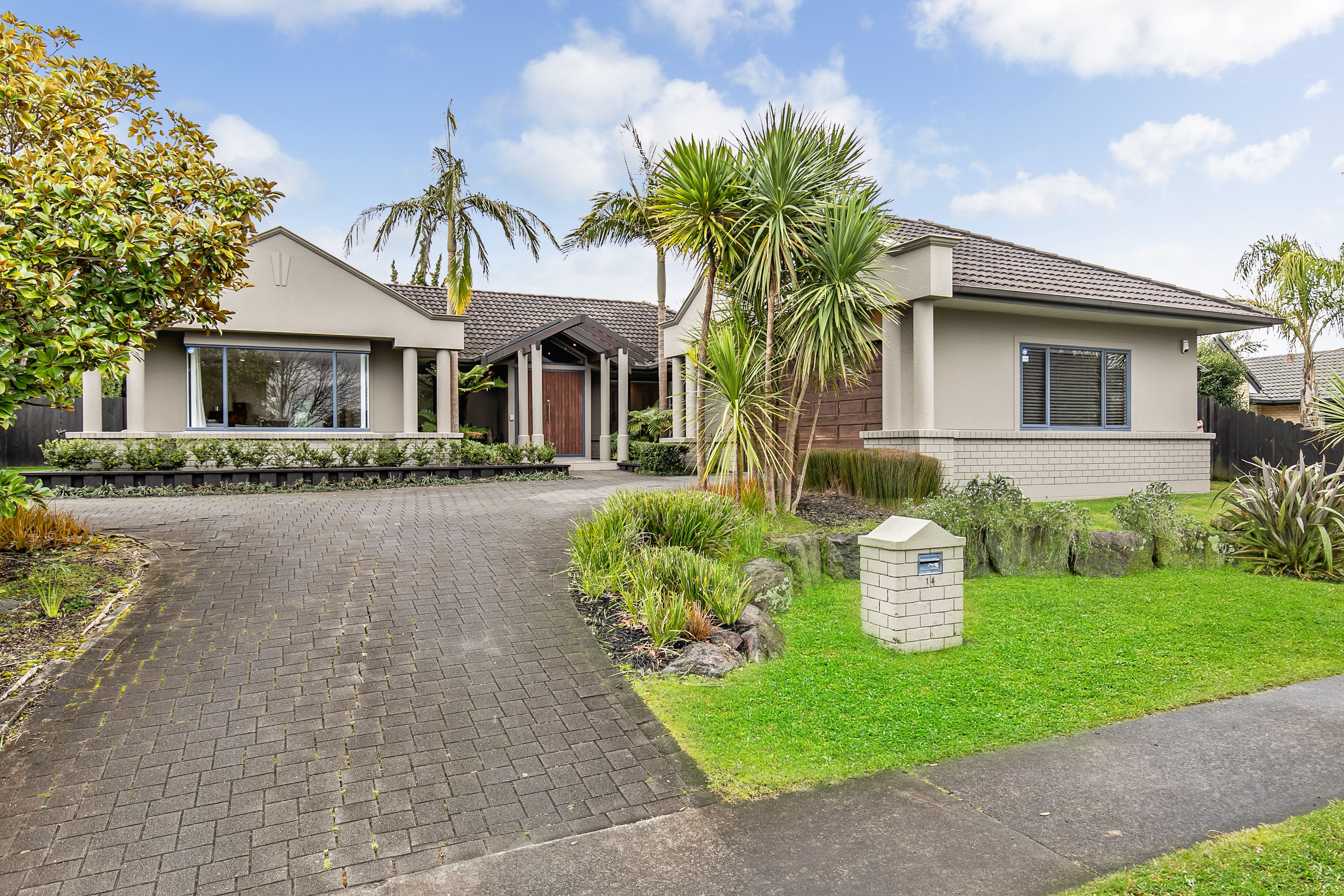 14 Annalong Road, Dannemora, Manukau City