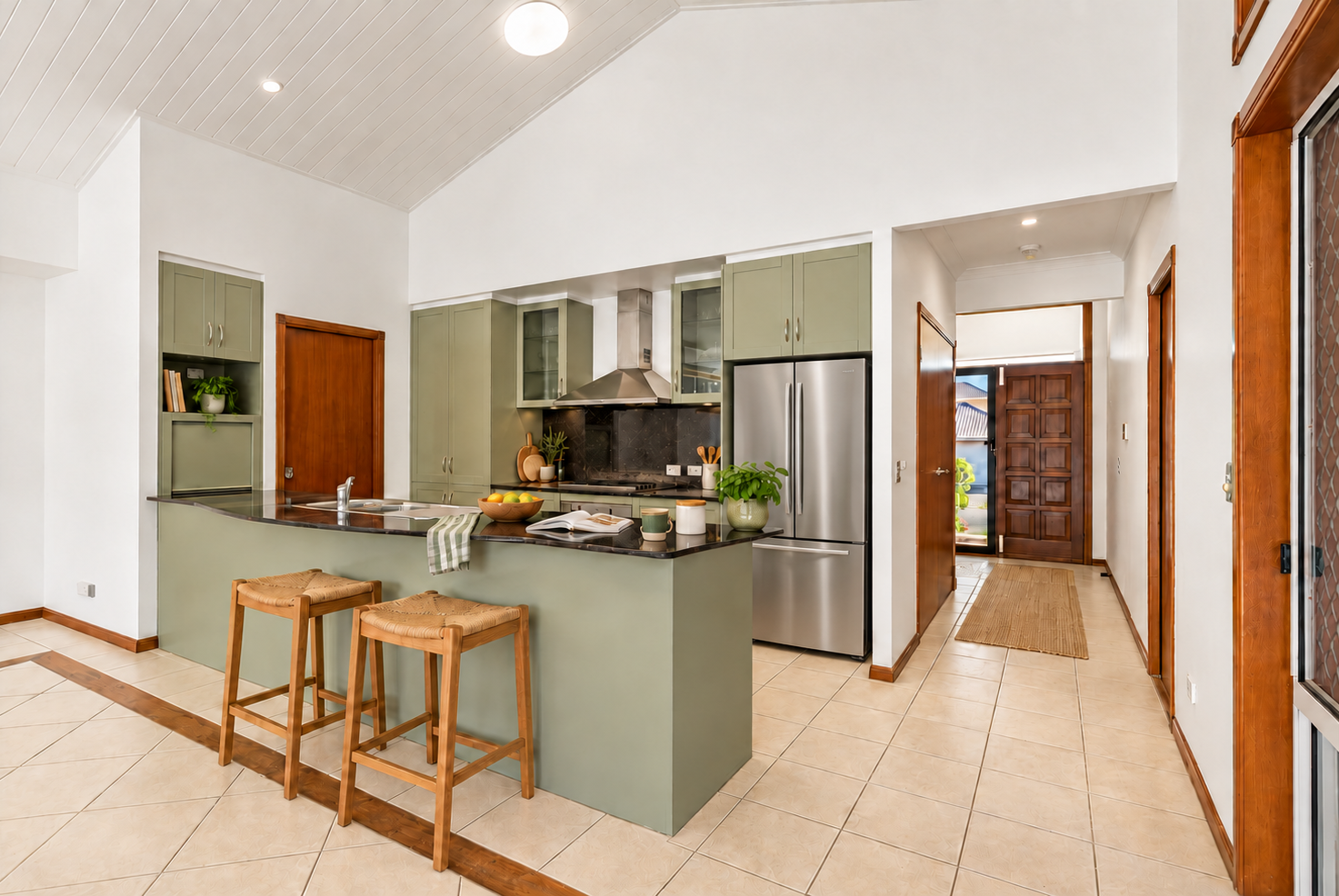 44 Bayswater Avenue — photo 3 of 10