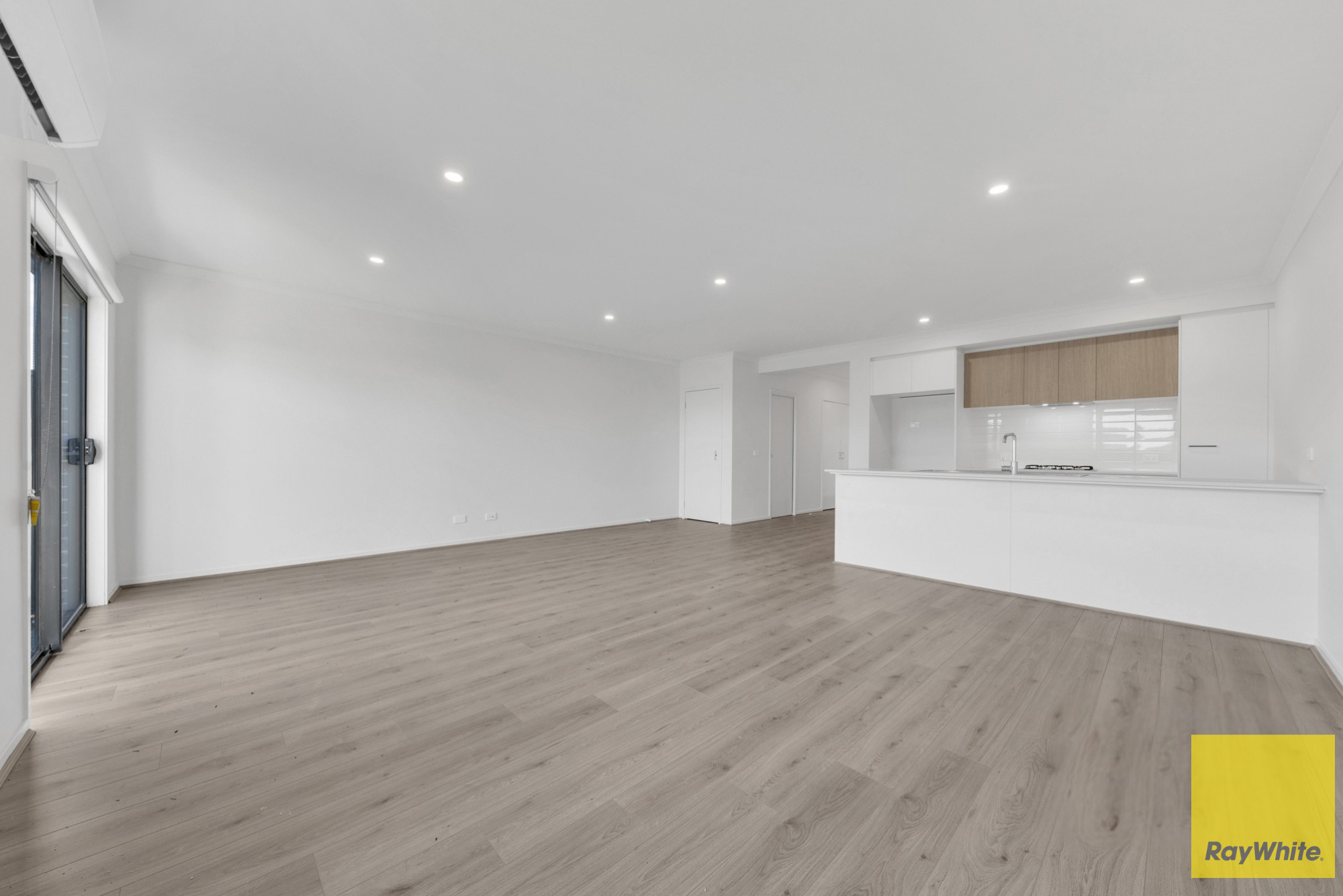 18 Altura Drive — photo 3 of 13