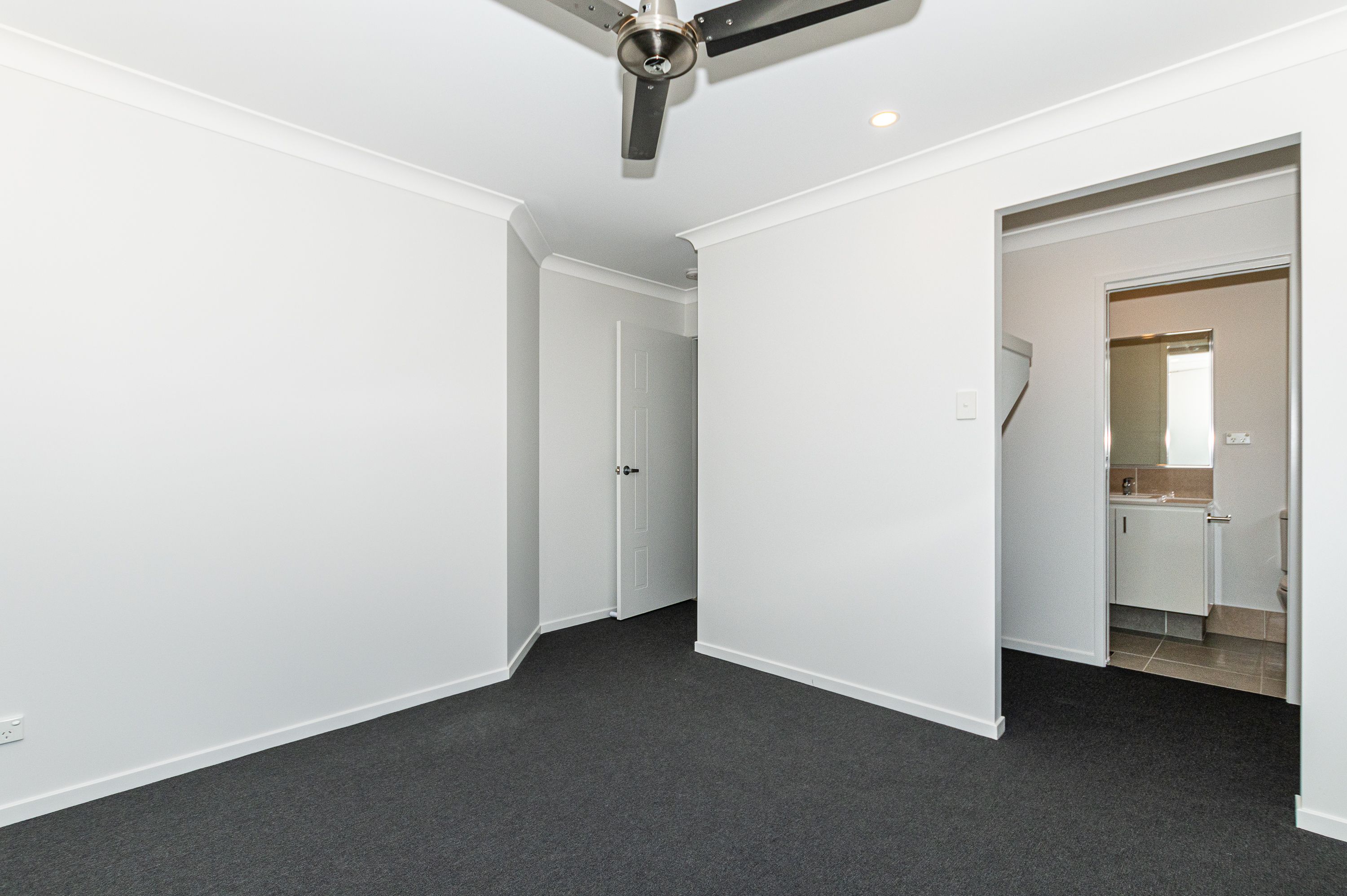 33 Paige Street — photo 8 of 22