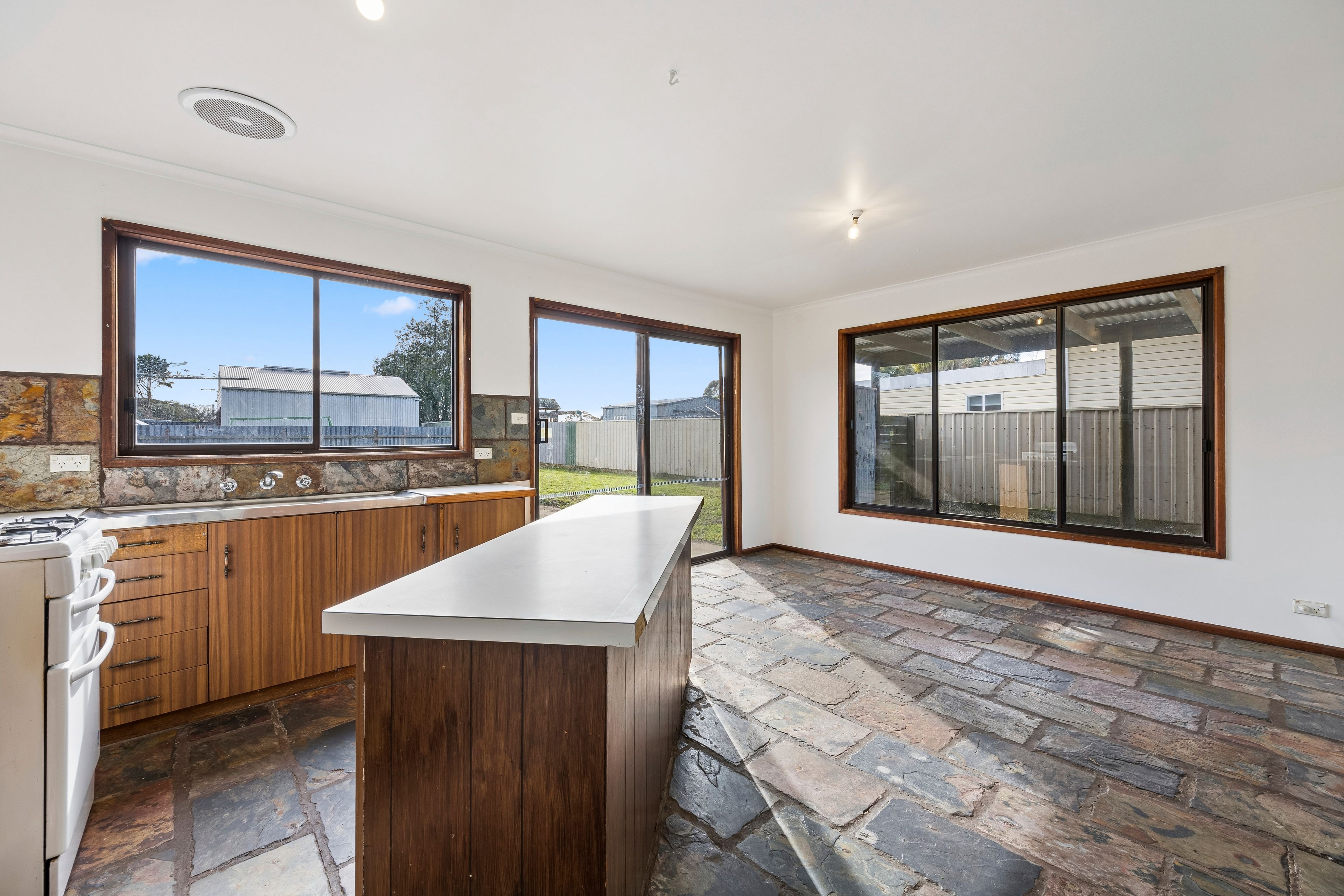 16 Blandford Street — photo 3 of 12