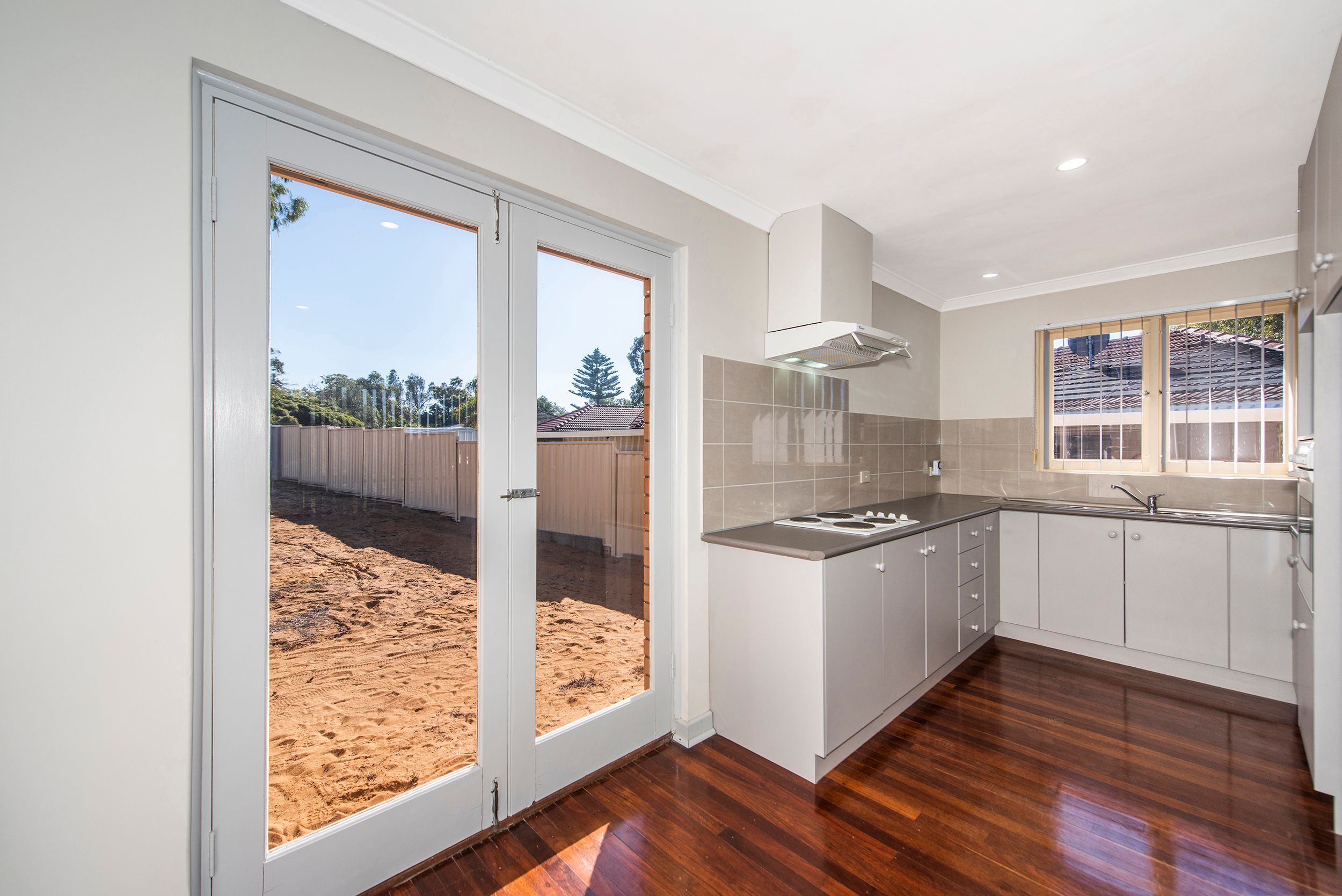 4 Gale Court, Calista, WA 6167