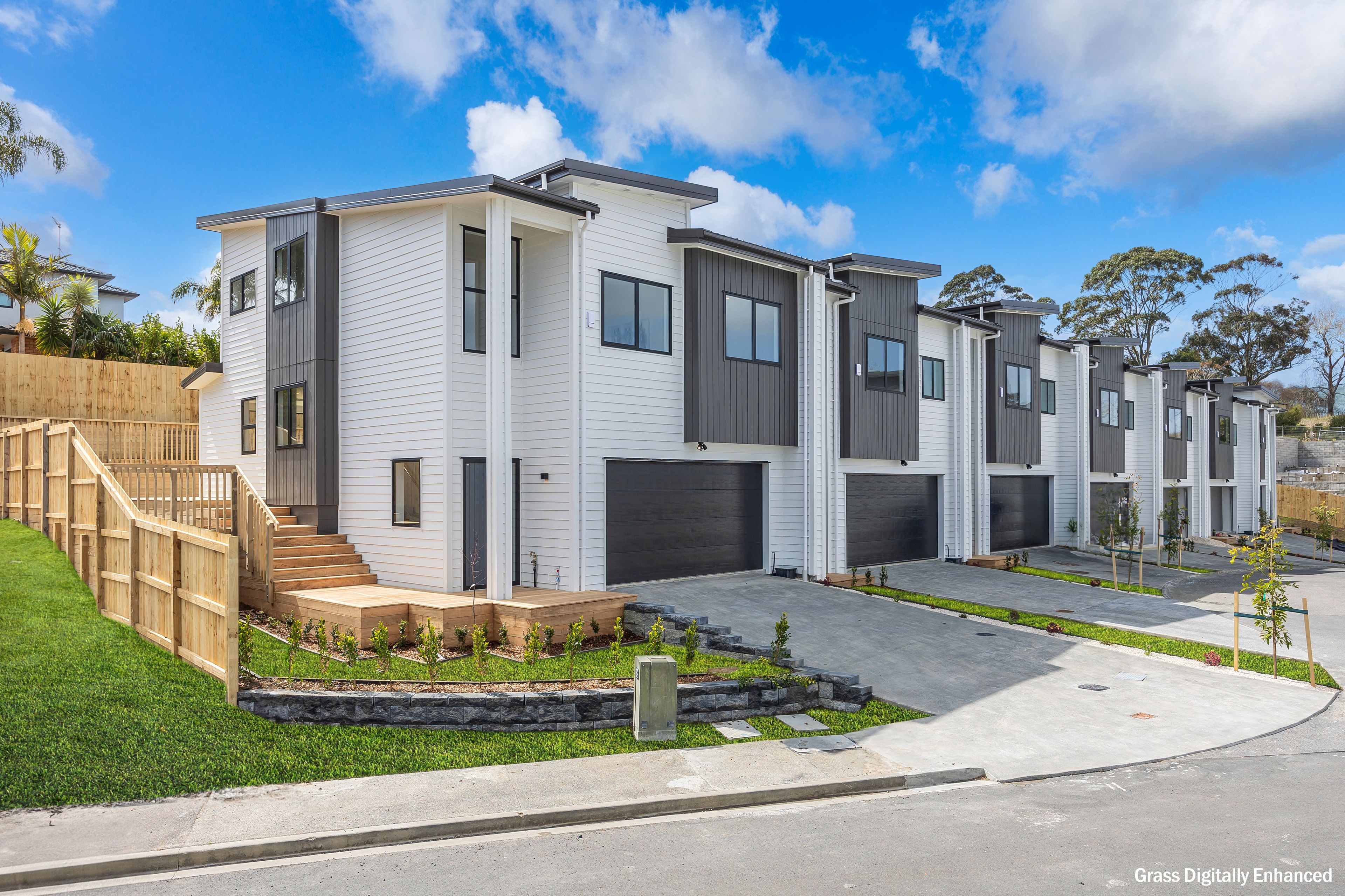 4/11 Rengarenga Rise, Fairview Heights, North Shore City