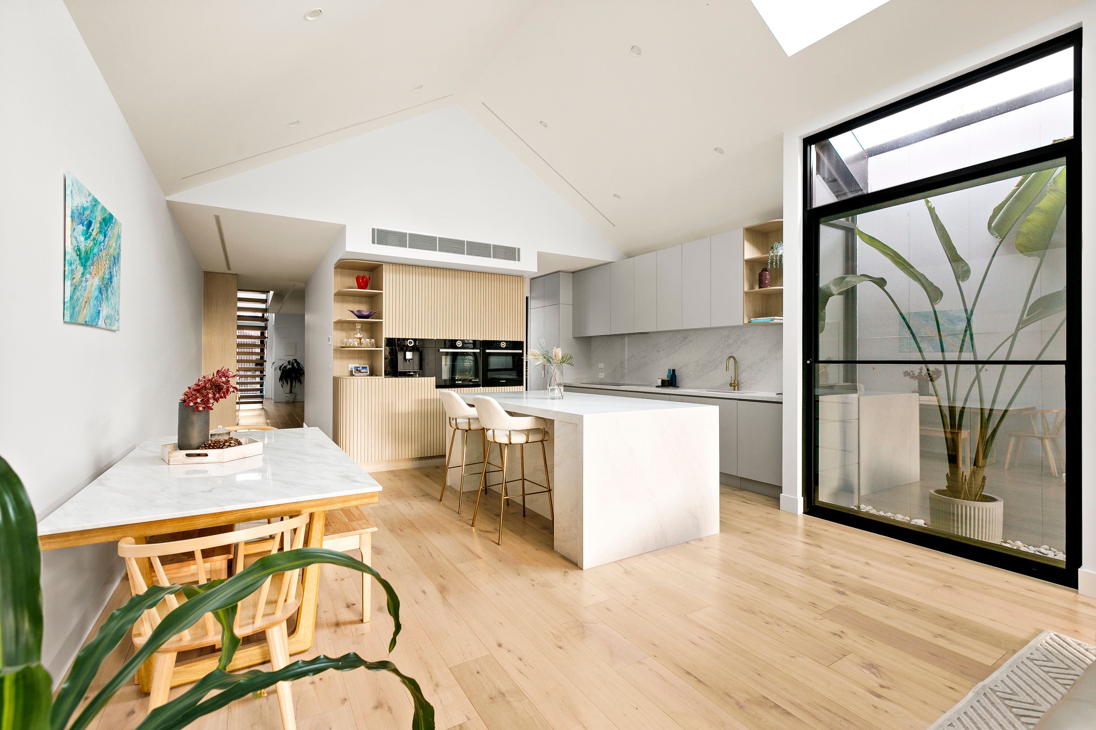63 De Carle Street — photo 11 of 18