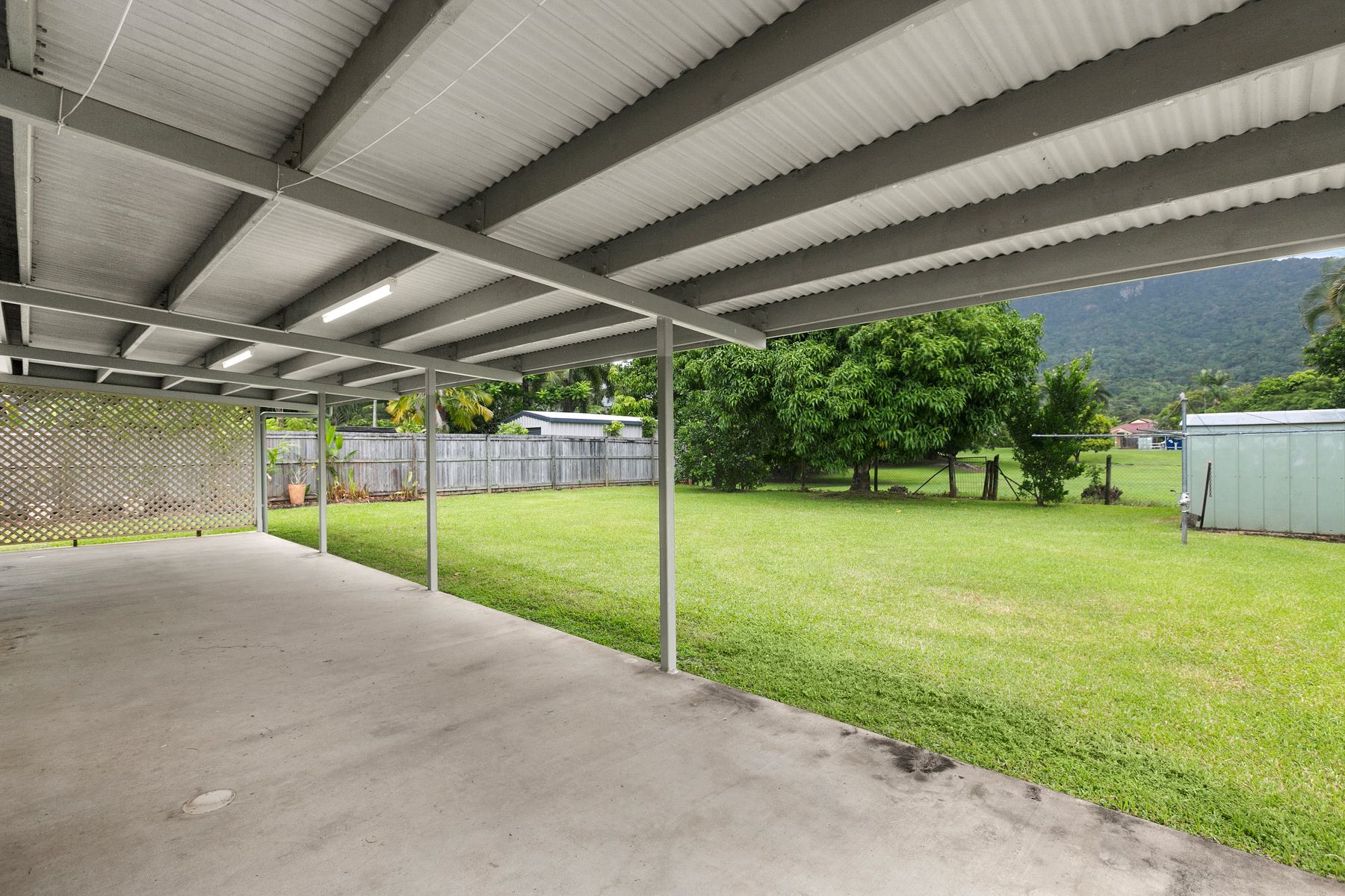3 Kalyan Close, Caravonica, QLD 4878