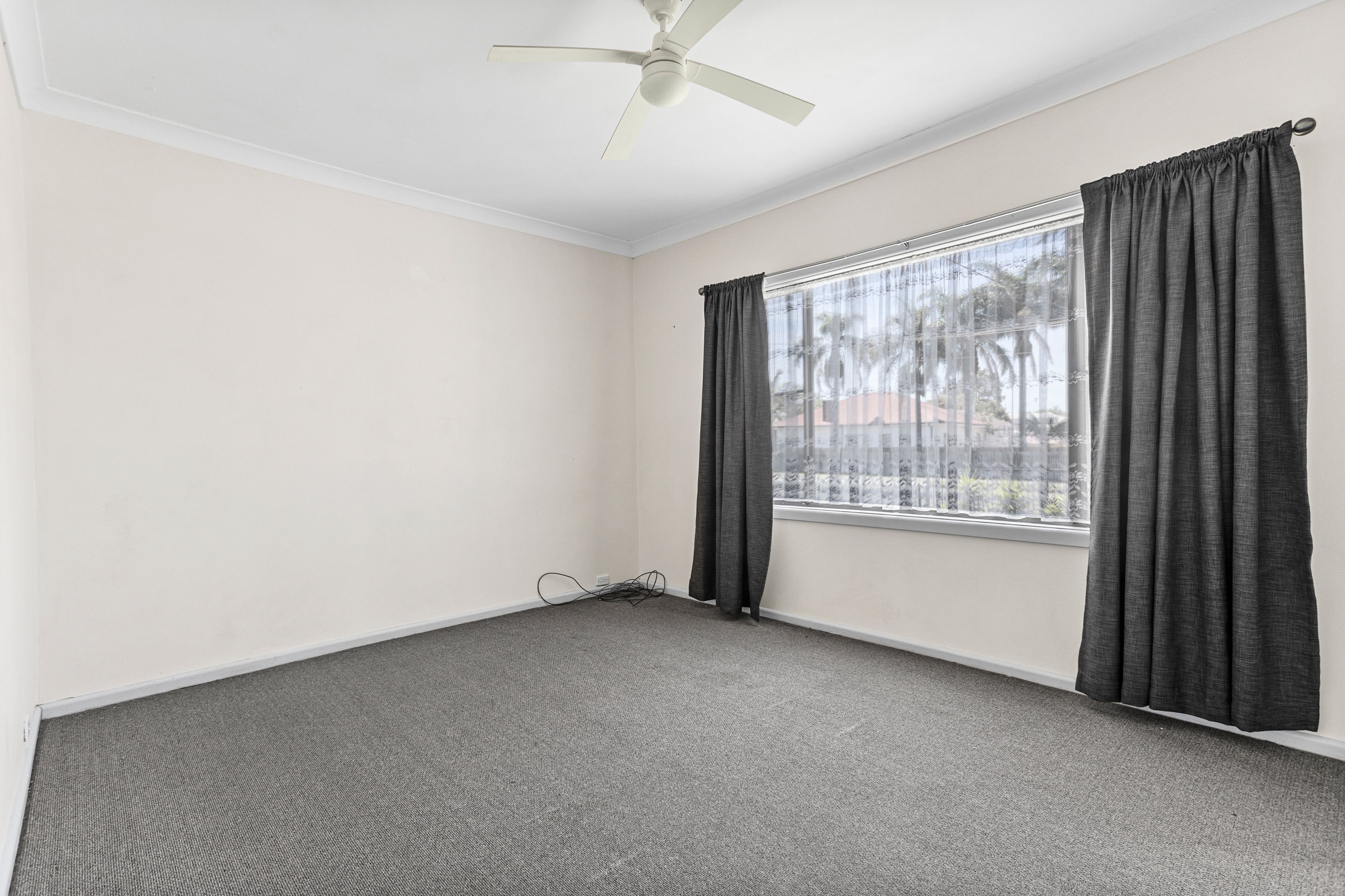 9 Albert Street, Unanderra, NSW 2526