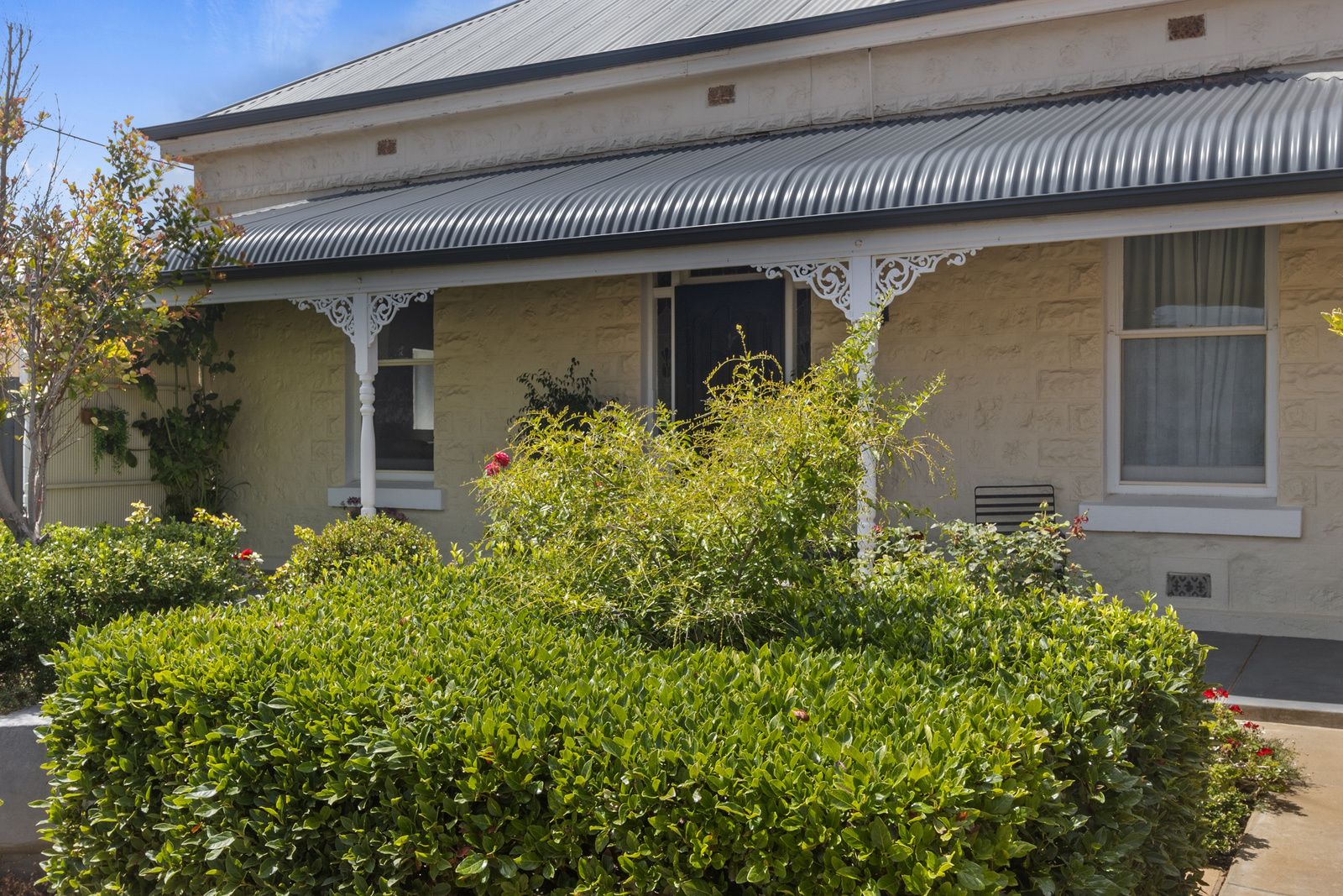 13 Olive Parade — photo 22 of 22