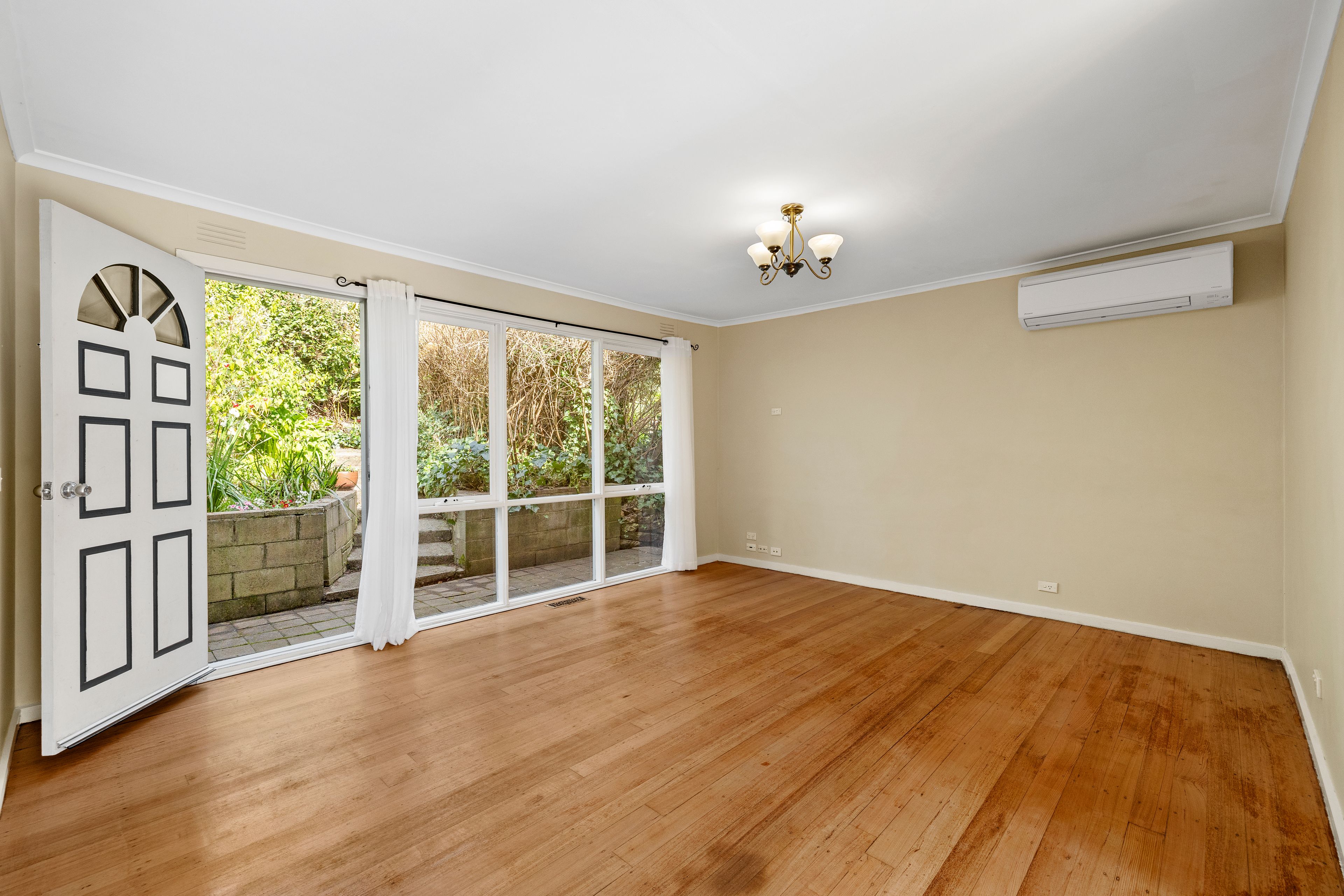 17 Glen Road, Belgrave, VIC 3160