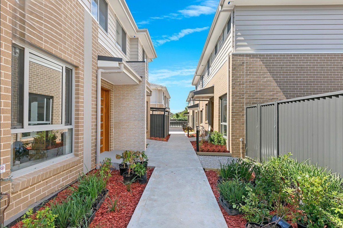 16/27-31 Canberra Street, Oxley Park, NSW 2760