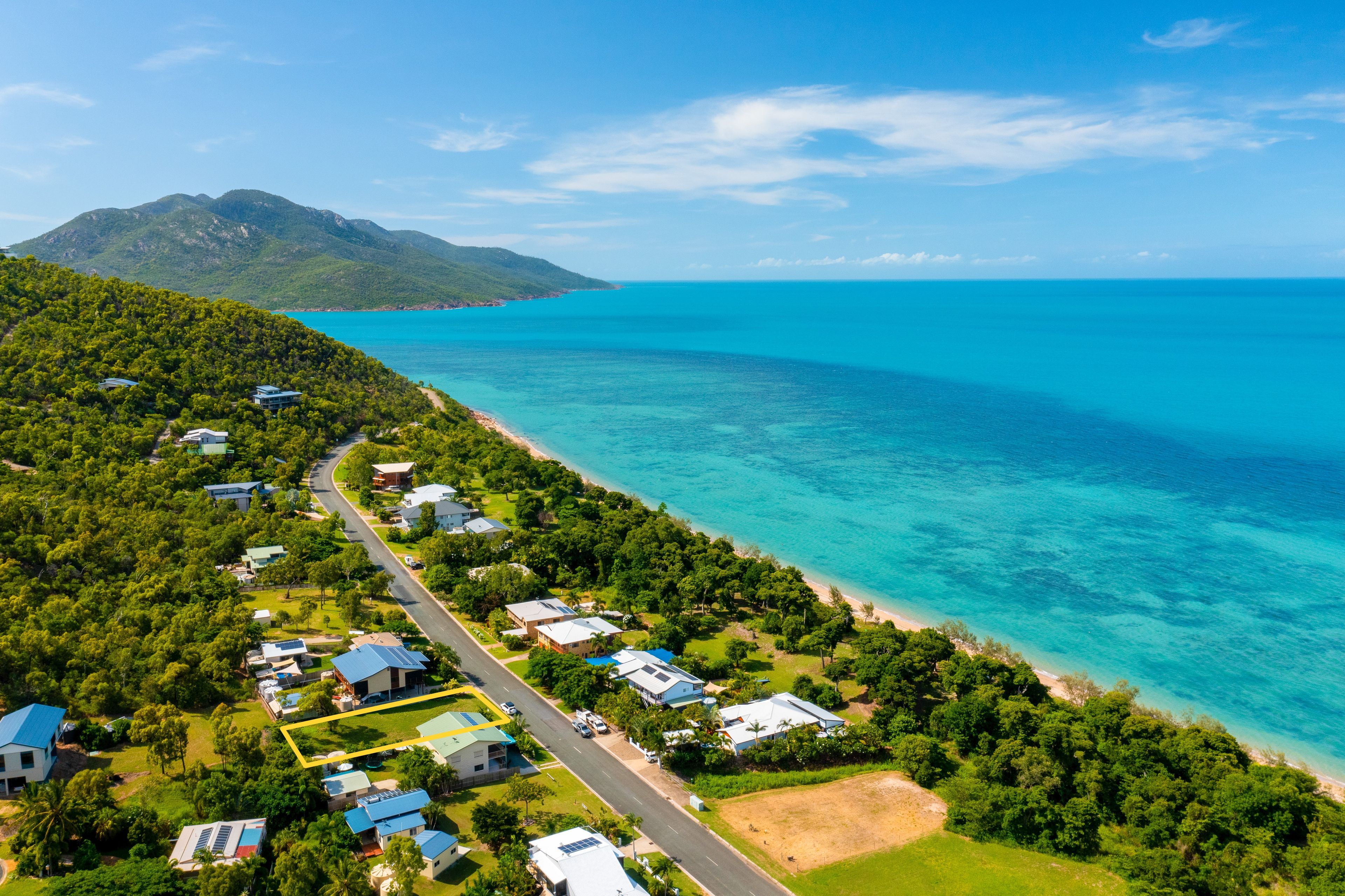 107 Gloucester Avenue, Hideaway Bay, QLD 4800