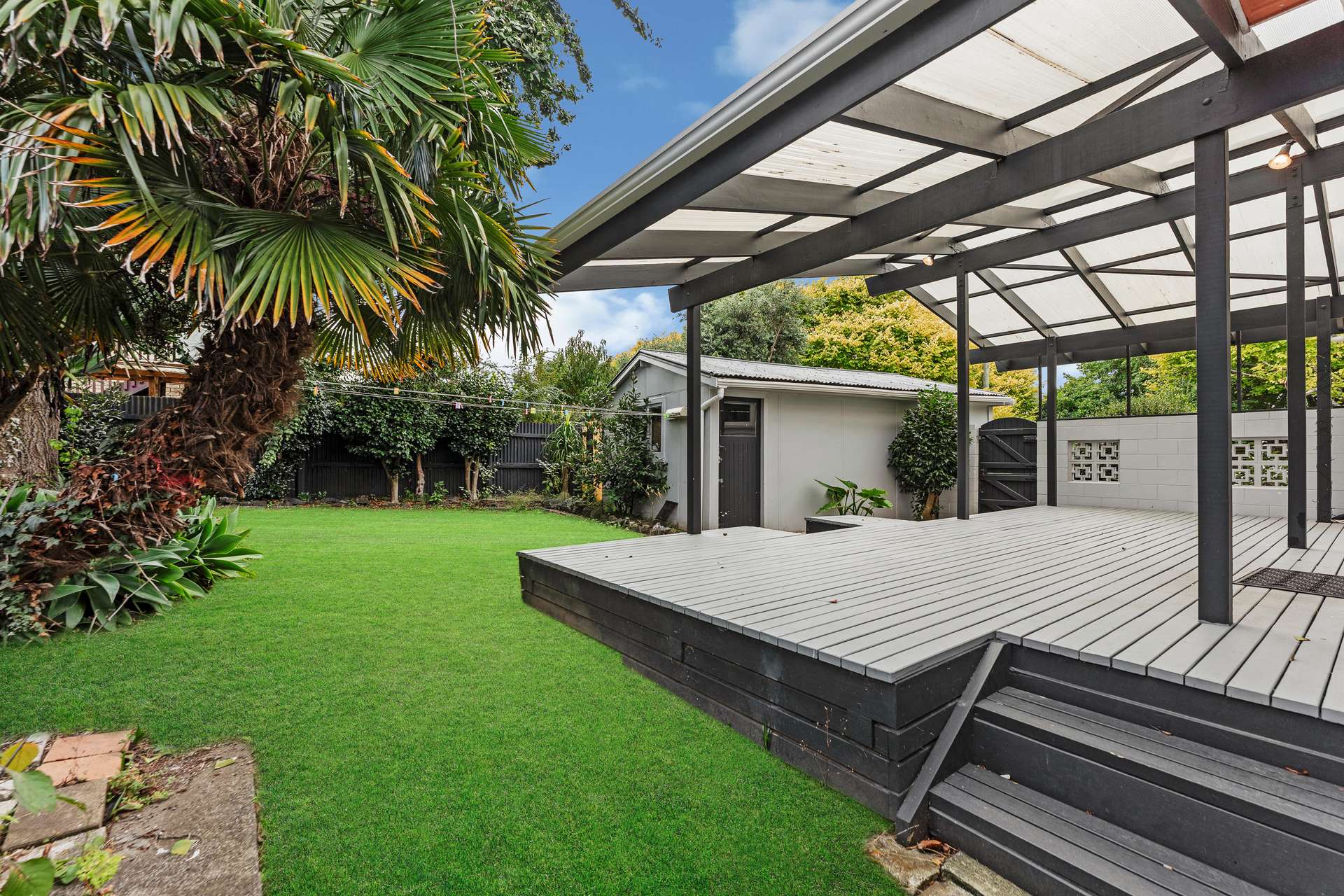 2 Fyfe Avenue photo 13