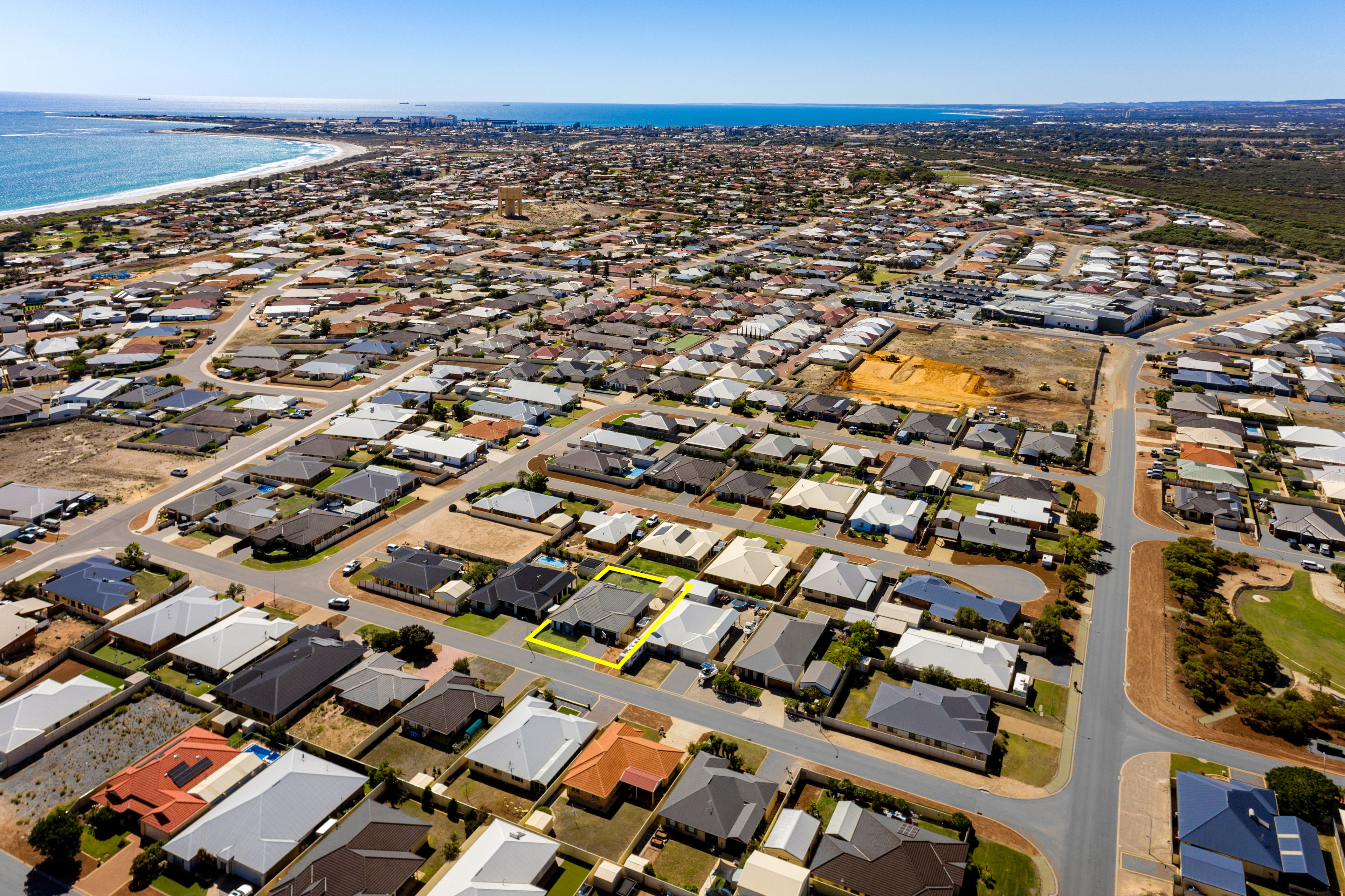 8 Invincible Rise, Wandina, WA 6530