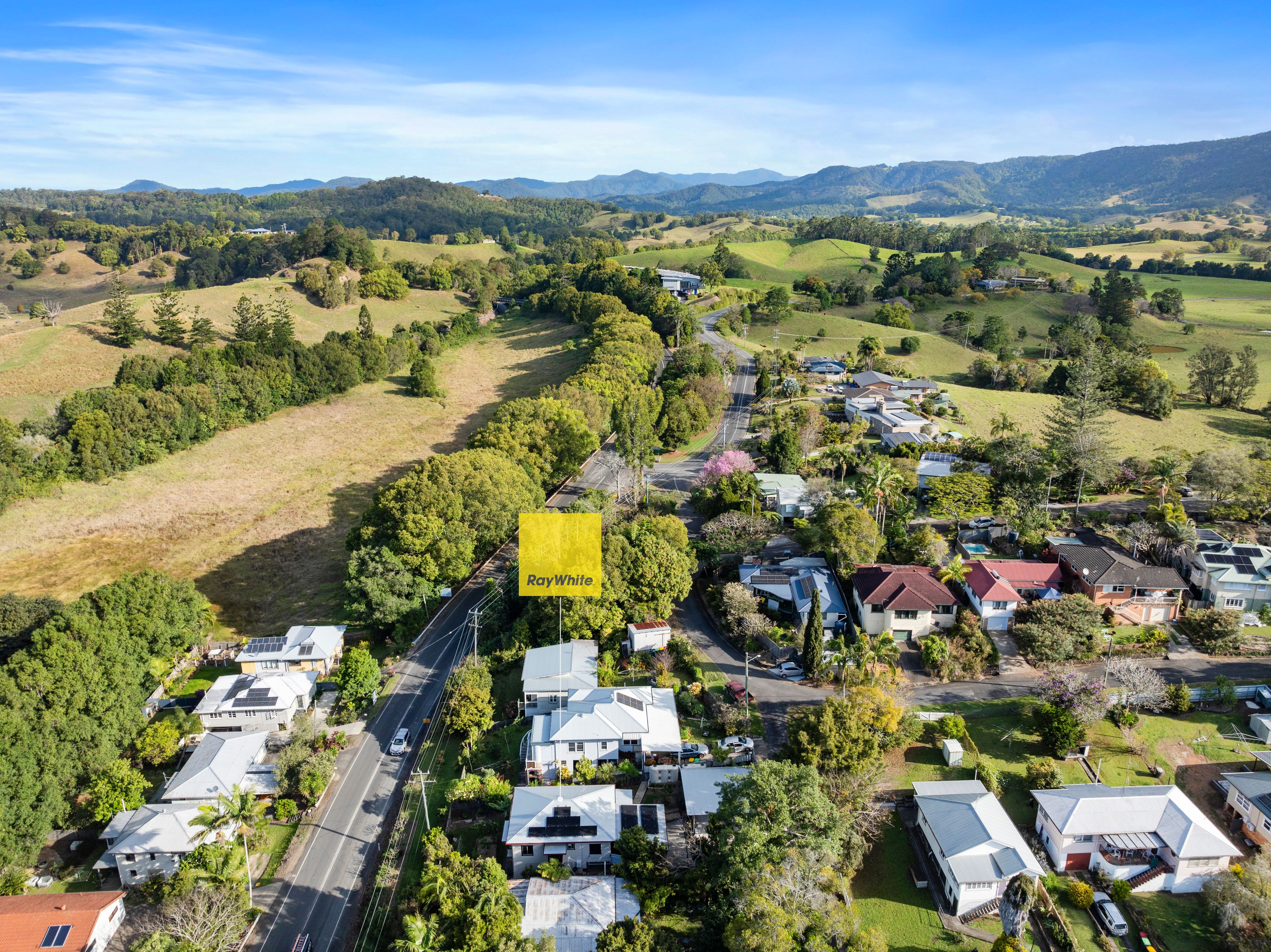 475 Tweed Valley Way — photo 21 of 21