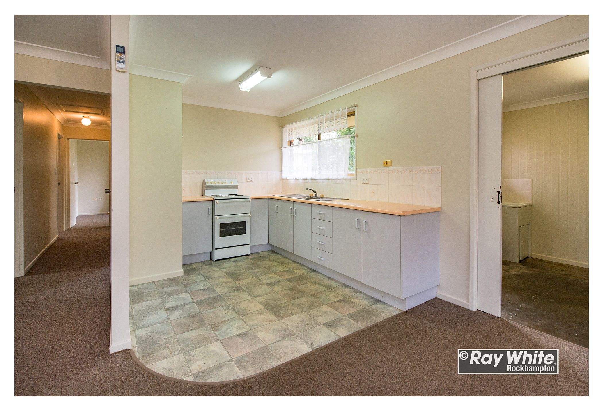 7 Doblo Avenue, Norman Gardens, QLD 4701