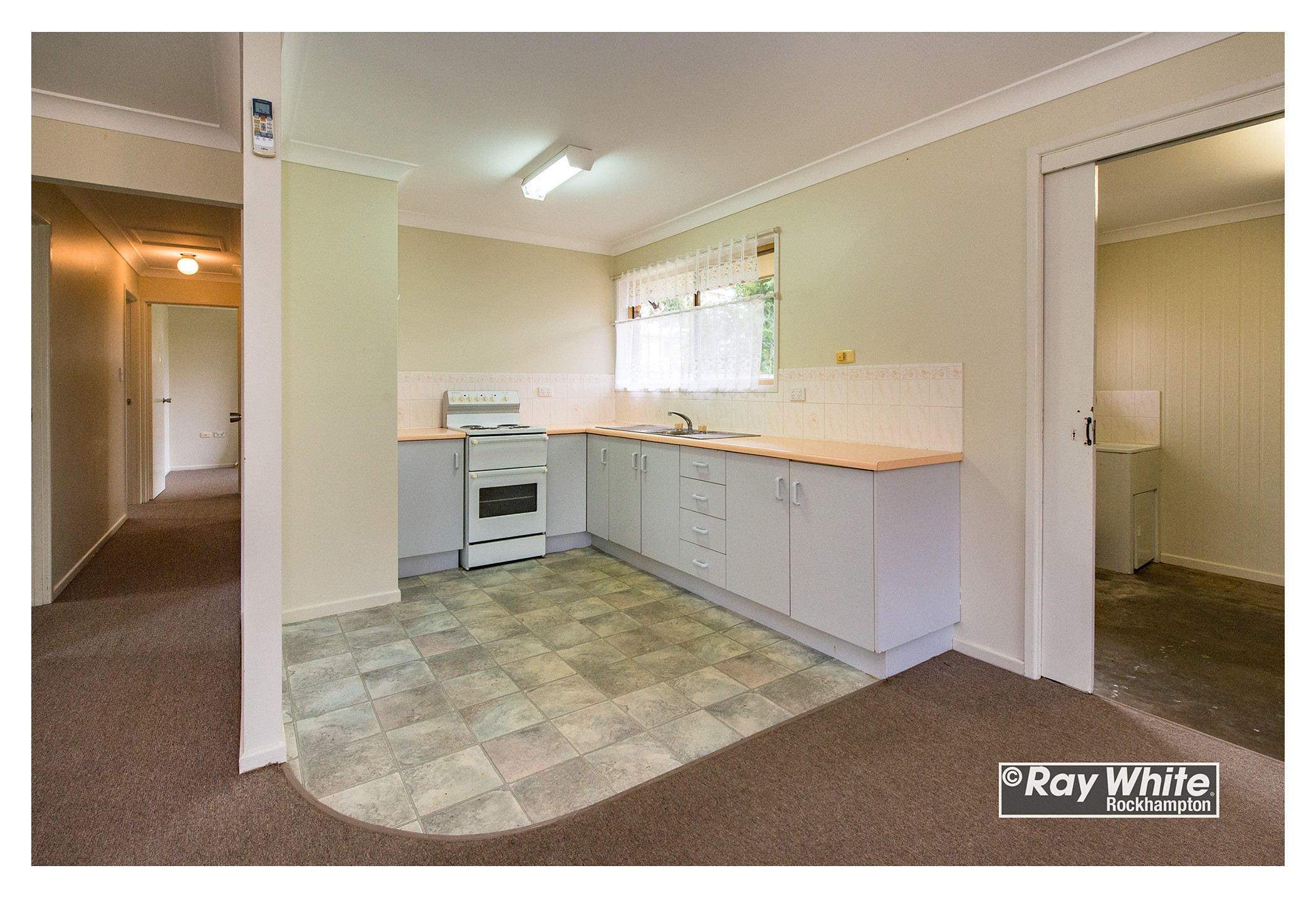 7 Doblo Avenue, Norman Gardens, QLD 4701