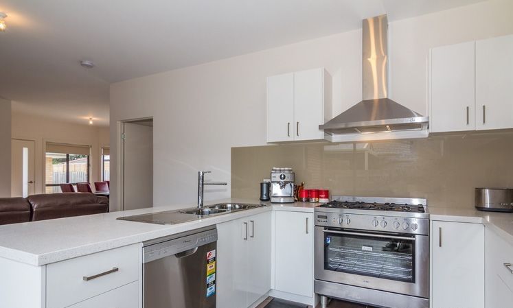 28a Cochrane Street, Cranbourne, VIC 3977