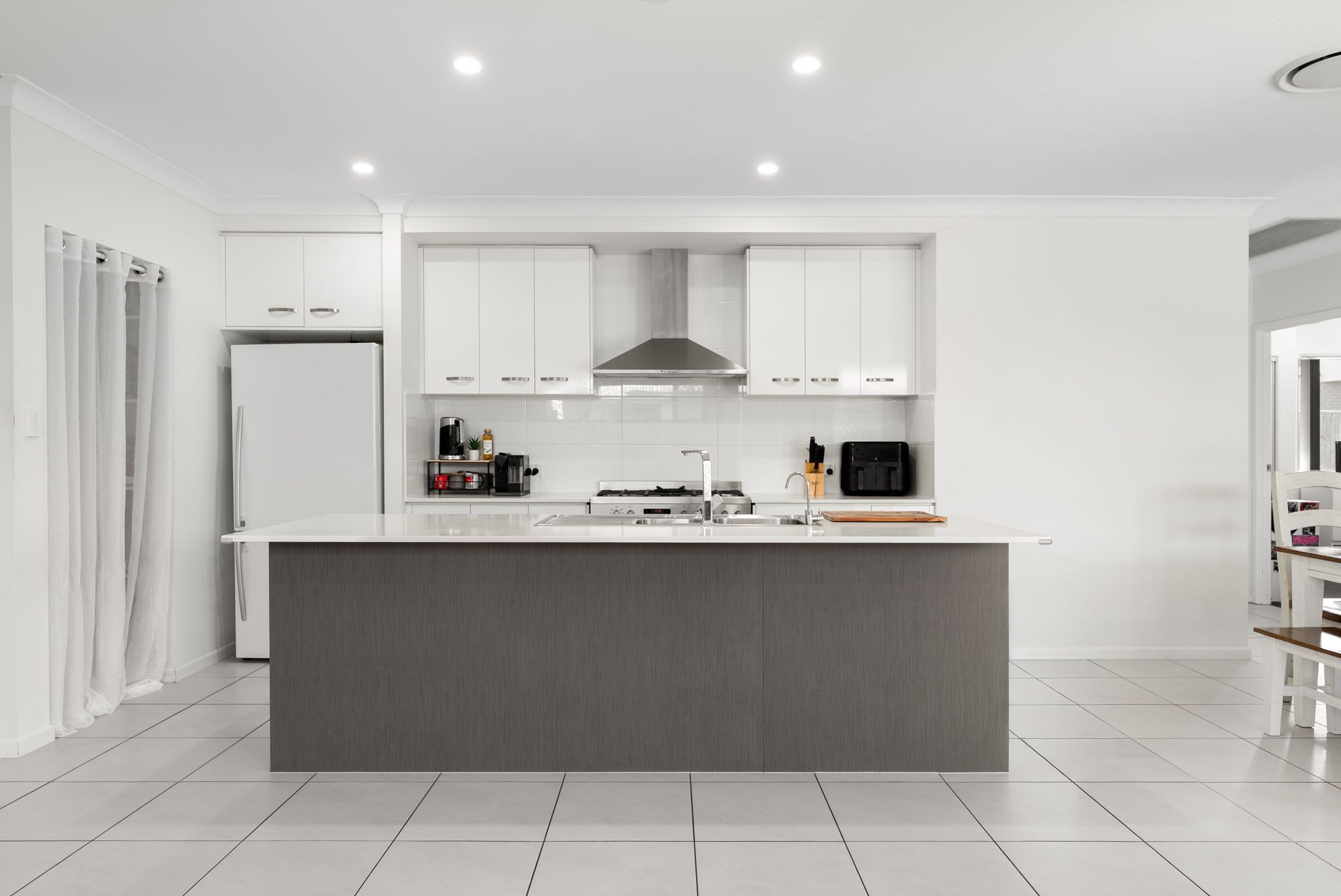 8 Mary Crescent, Rosewood, QLD 4340