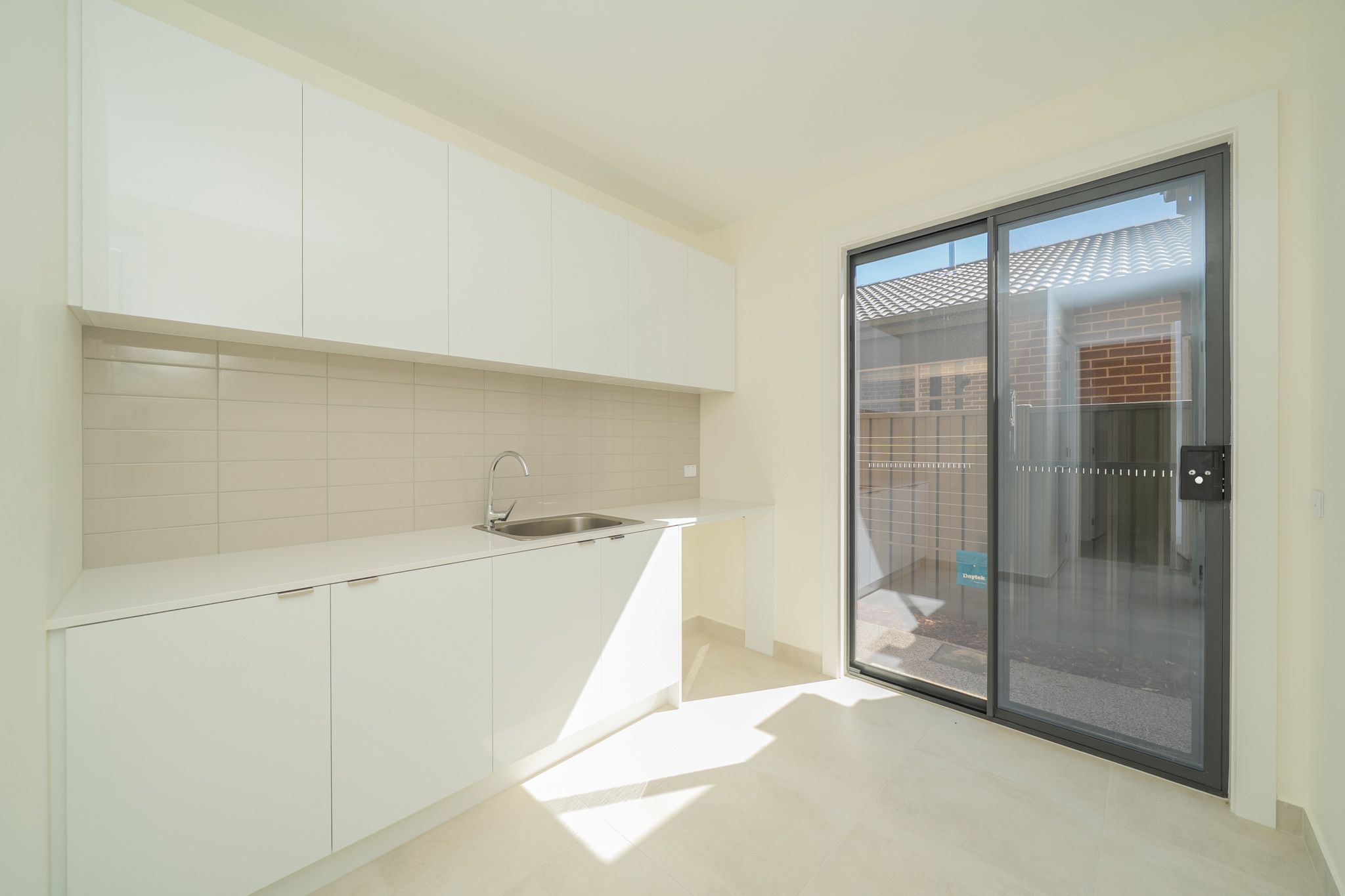 9 Royal Mile Avenue — photo 16 of 18