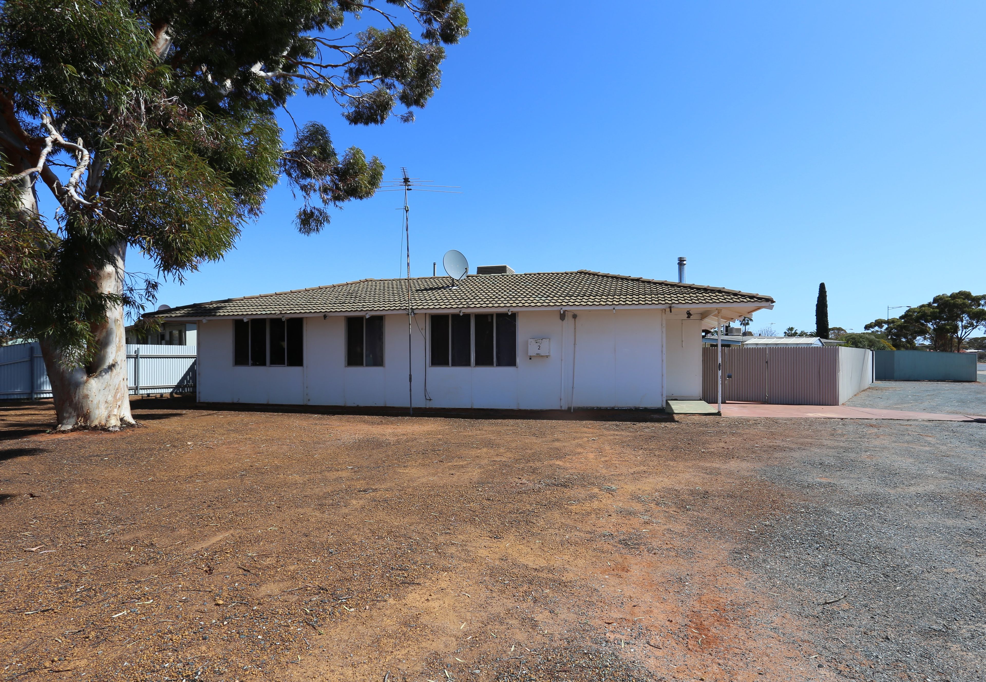 2 Hakea Street, Kambalda West WA 6442