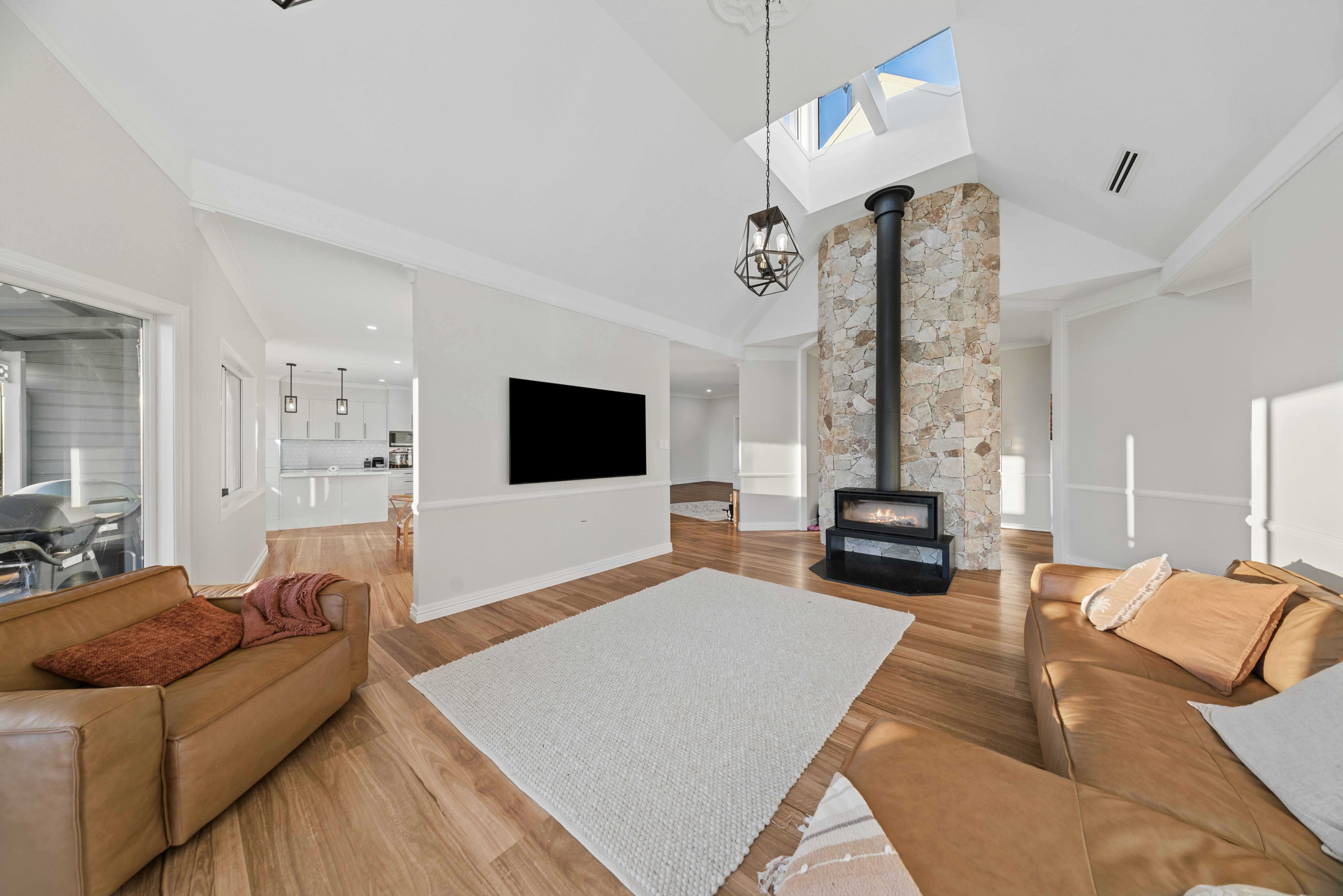19 Middleton Road — photo 6 of 30