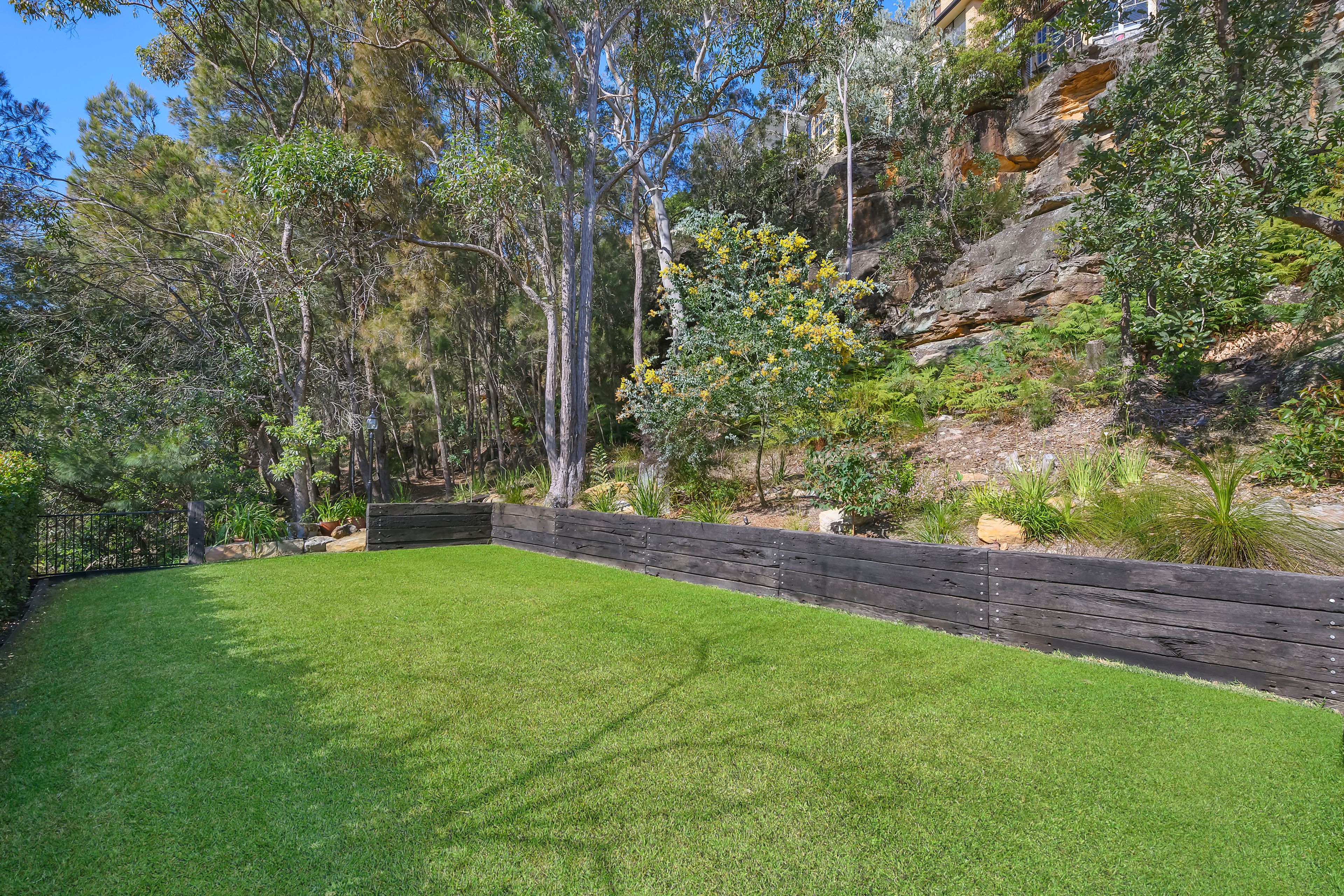 12 The Outlook, Hornsby Heights, NSW 2077