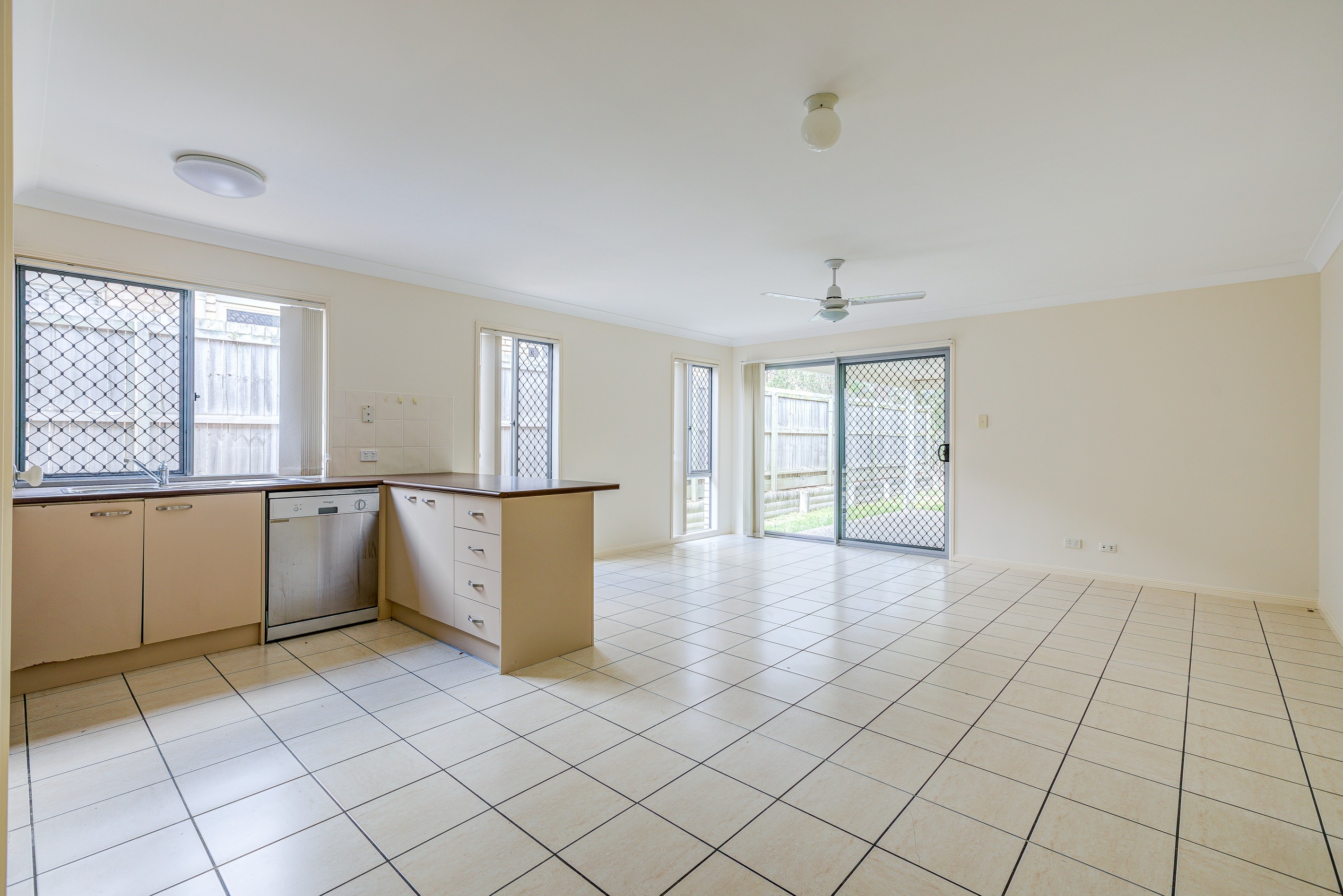 6 Phillips Lane, Drewvale, QLD 4116