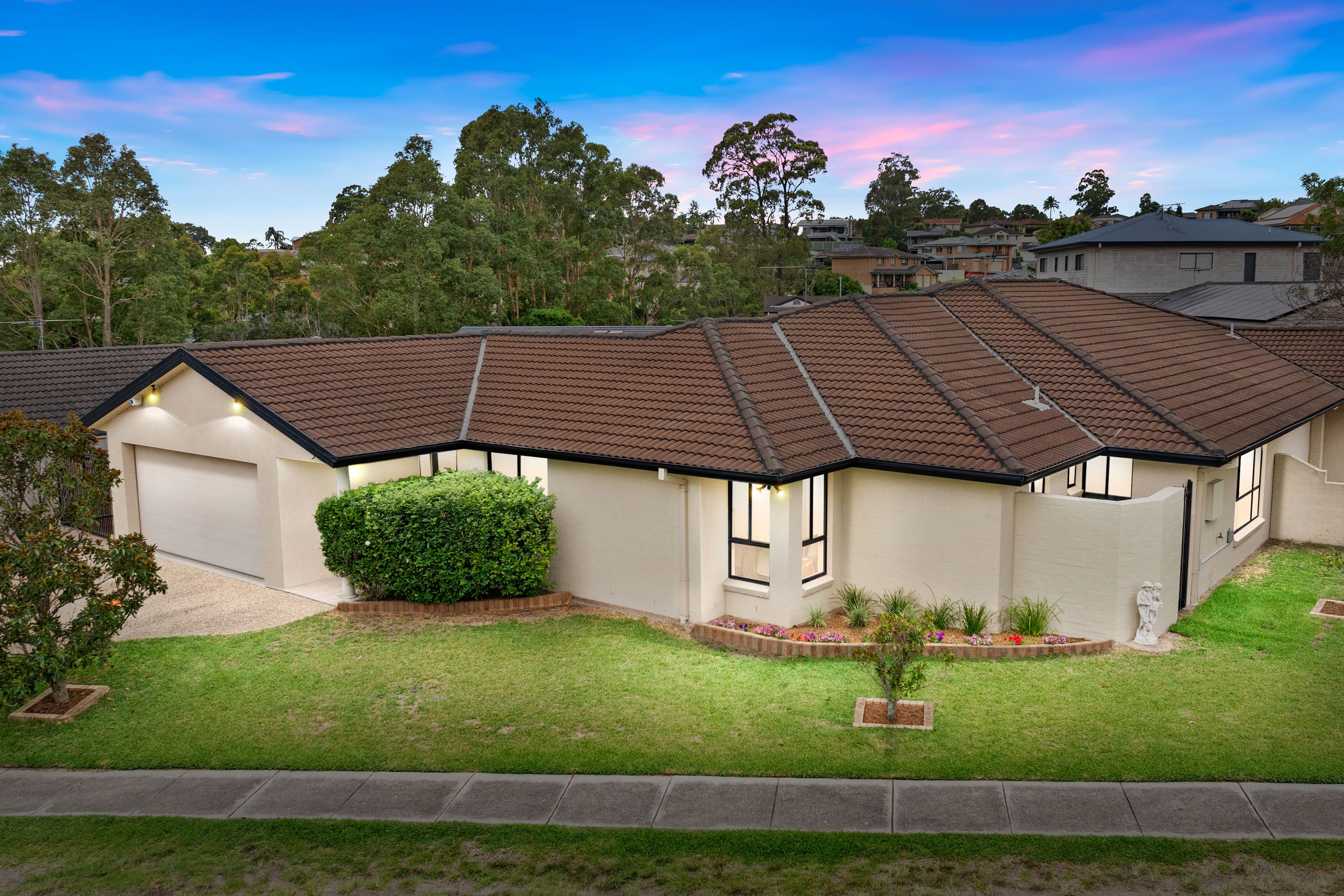 1 Deakin Close, Maryland NSW 2287