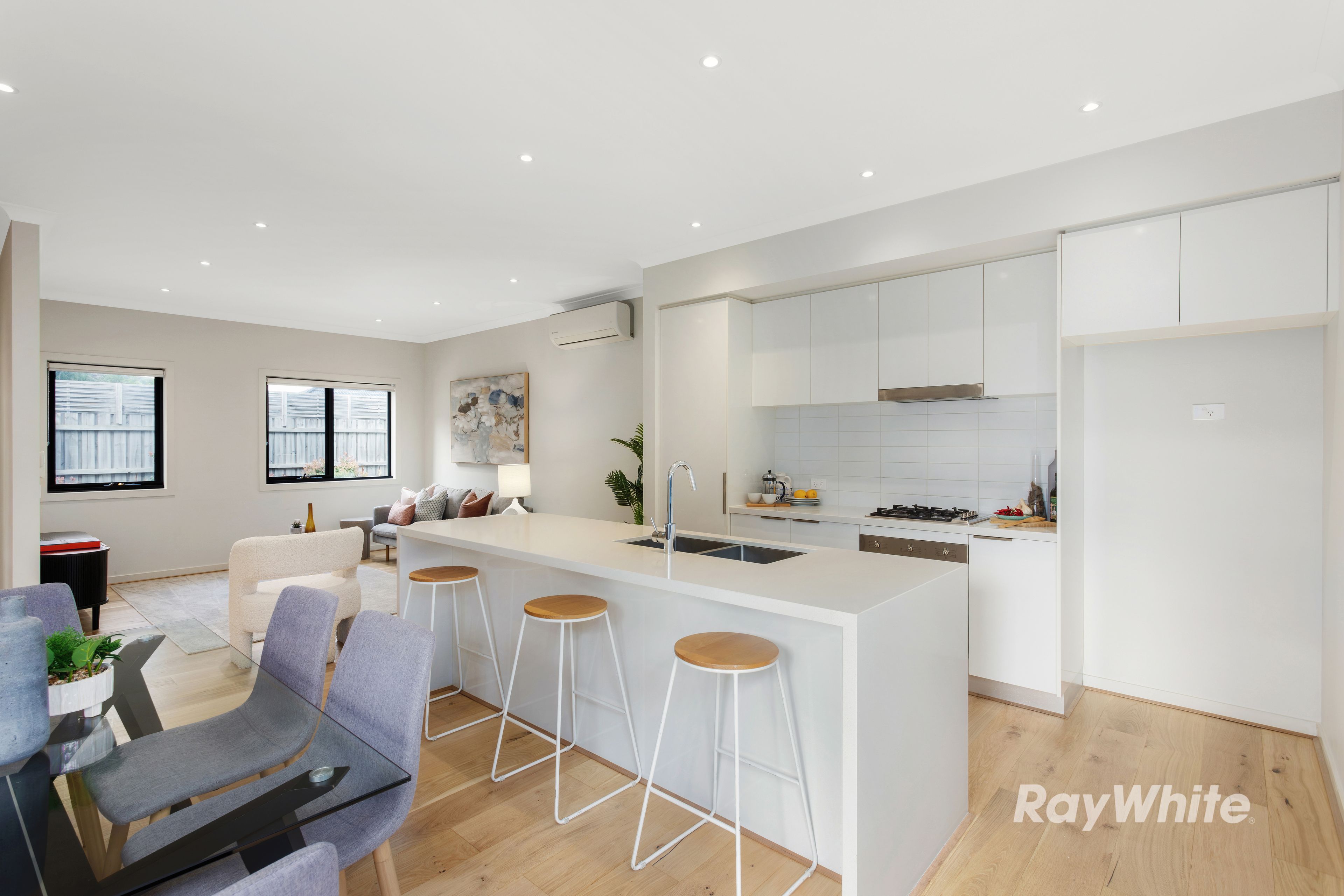 4/53 Bondi Road — photo 4 of 11