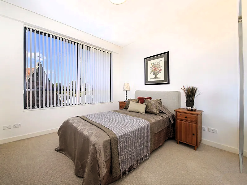 702/8-10 Brodie Spark Drive, Wolli Creek, NSW 2205
