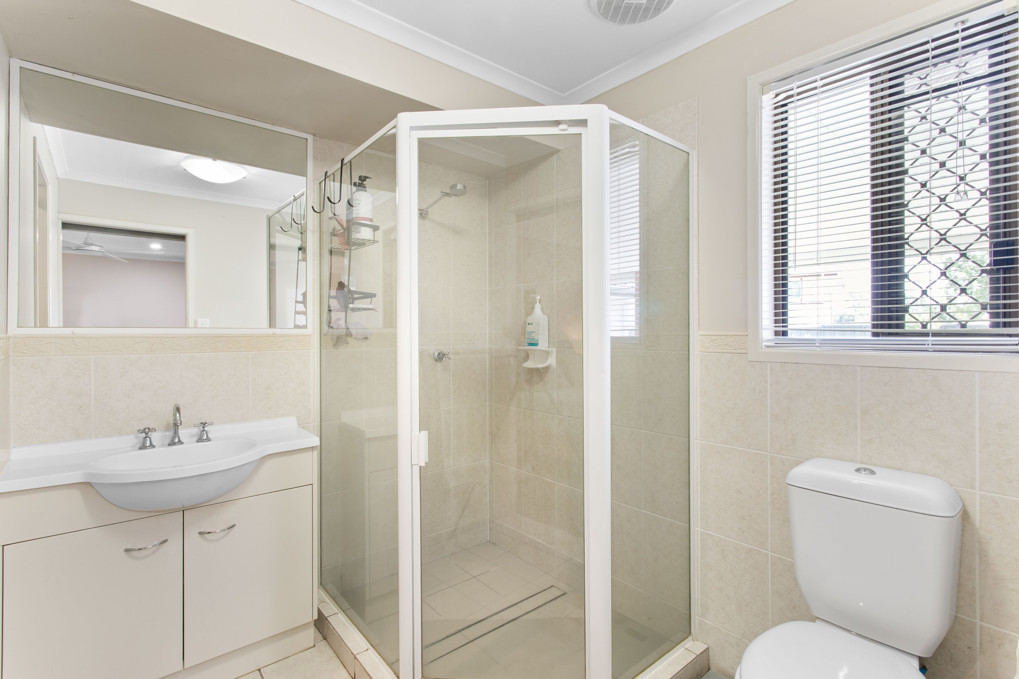 6 Anembo Court — photo 10 of 14