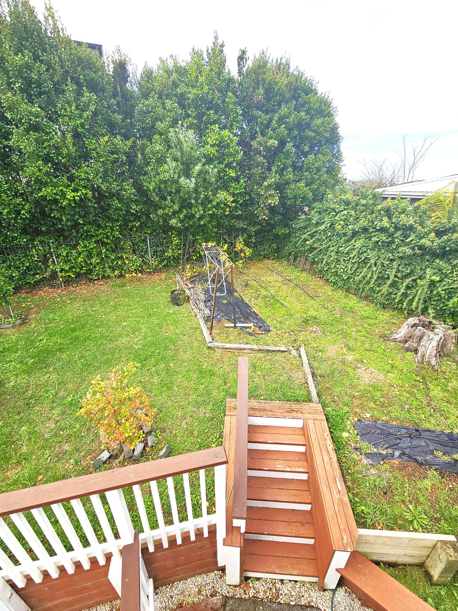 21 Edgeworth Road photo 27